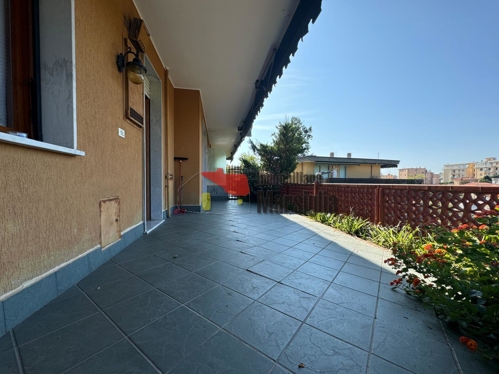 Immagine 2 di Bilocale in vendita  in Strada Privata Vallarino 92 a San Remo