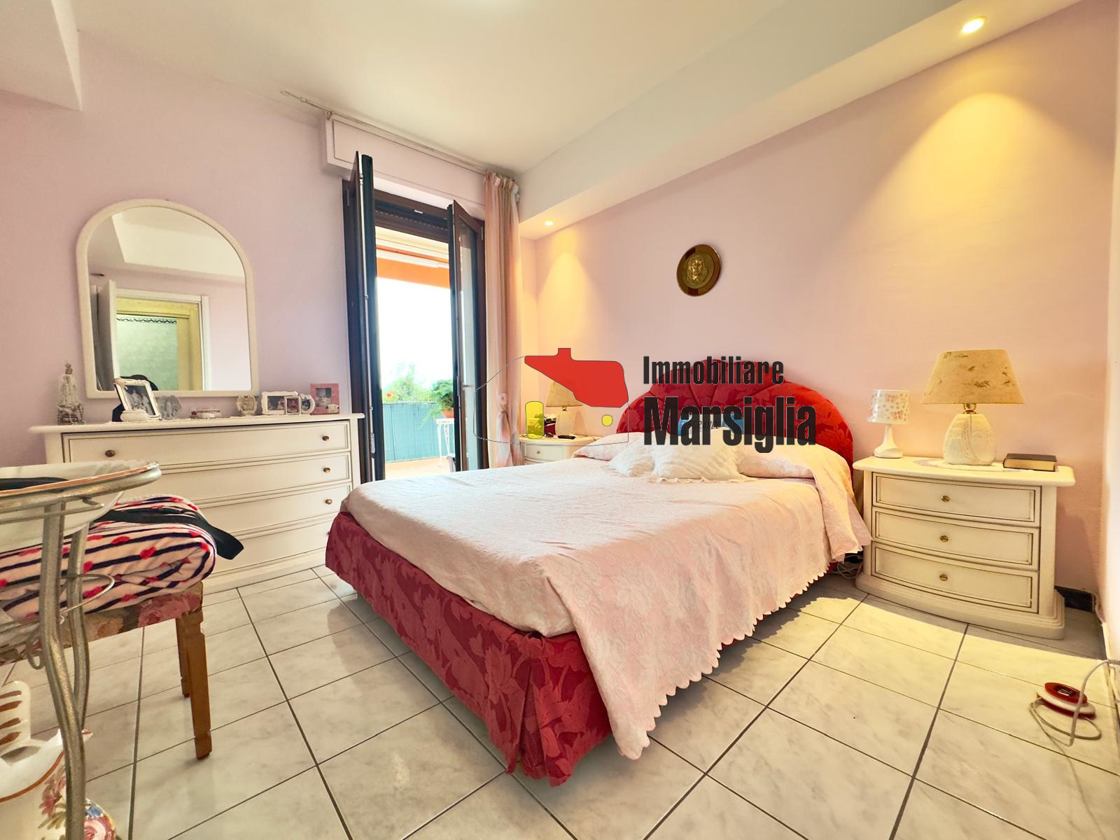 Immagine 16 di Quadrilocale in vendita  in Via Padre Semeria 430 a San Remo