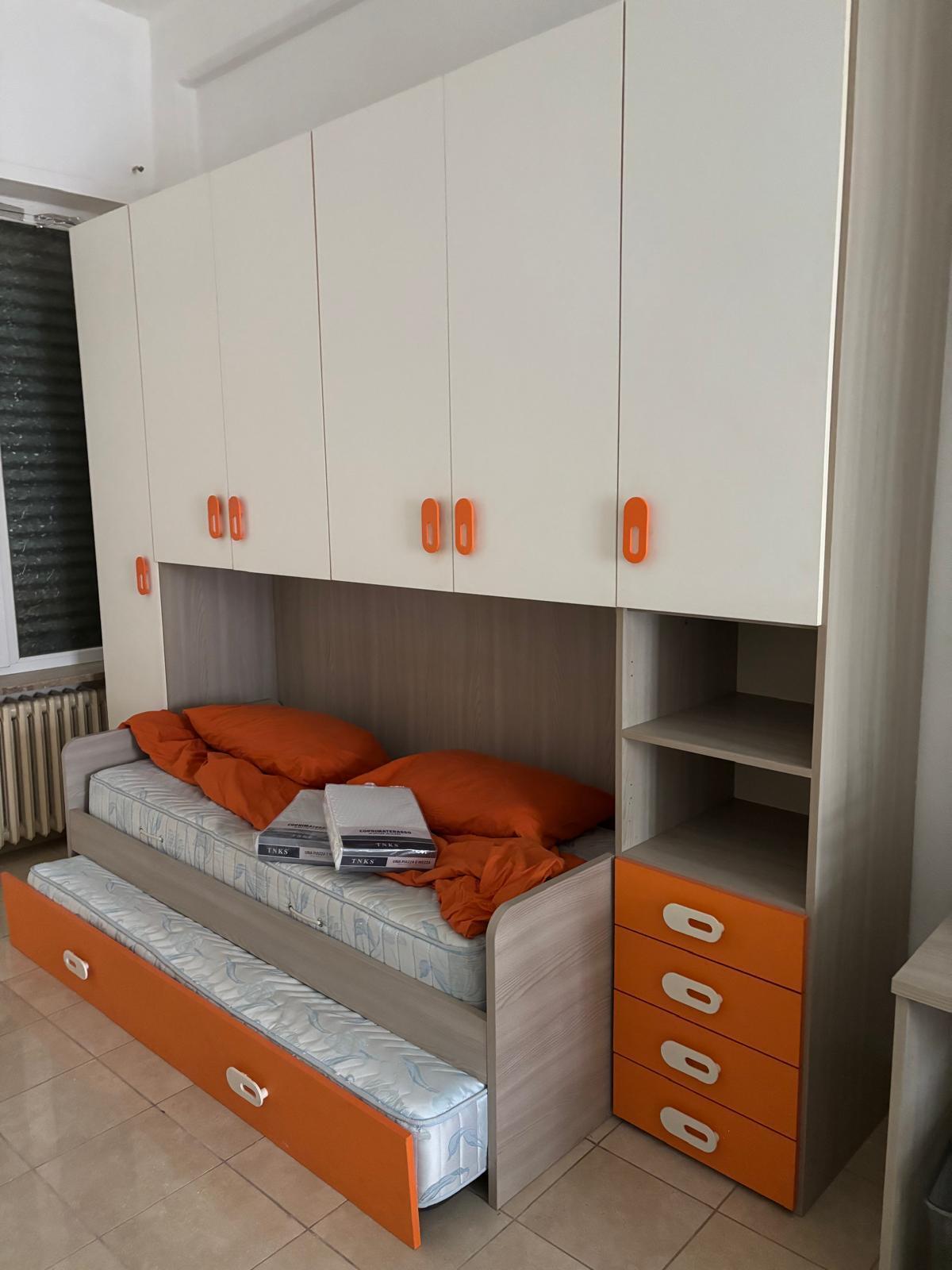 Immagine 22 di Palazzo in vendita  a Torino