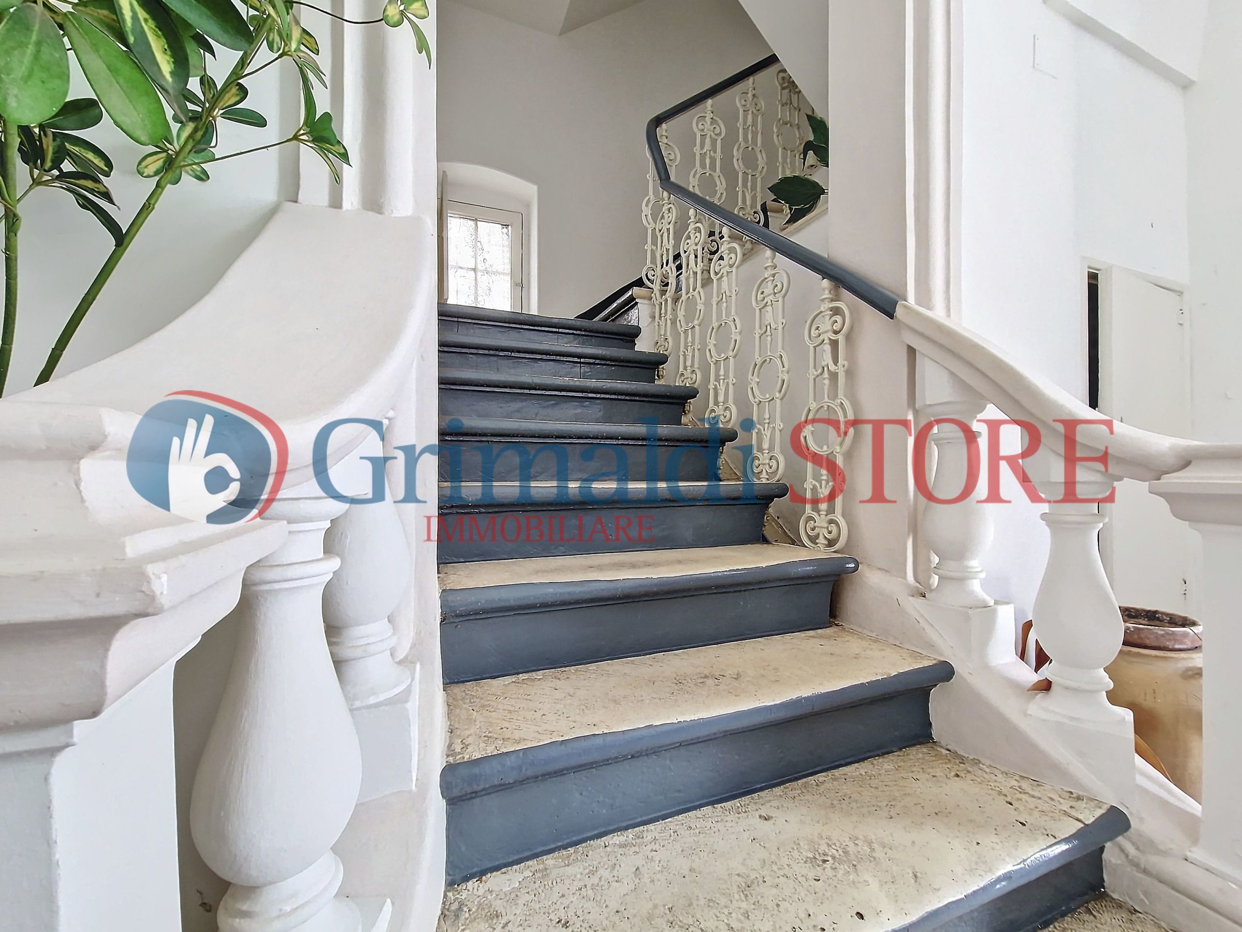 Immagine 6 di Casa indipendente in vendita  a Ostuni