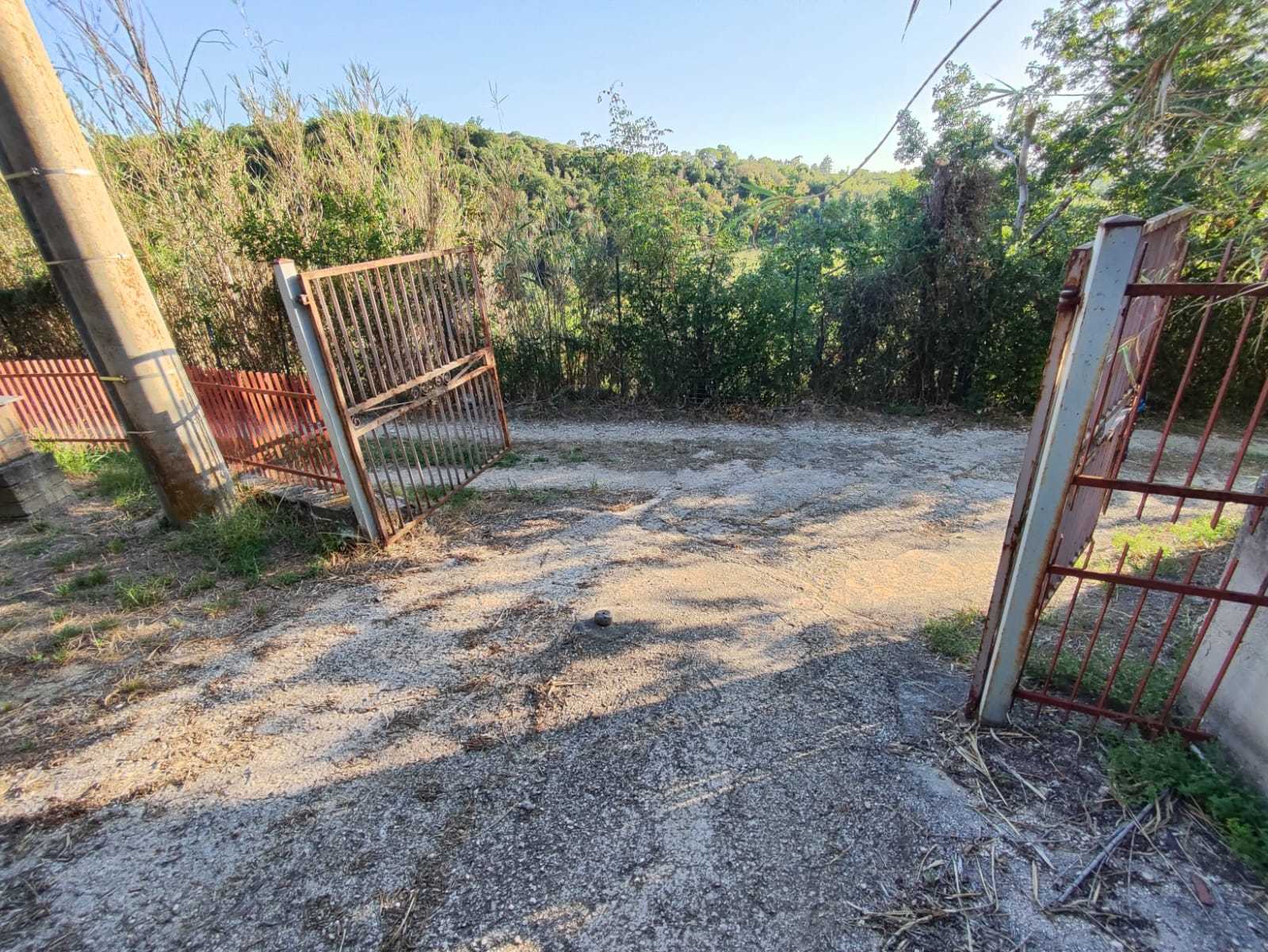 Immagine 1 di Terreno agricolo in vendita  in via caolini a Marcellina