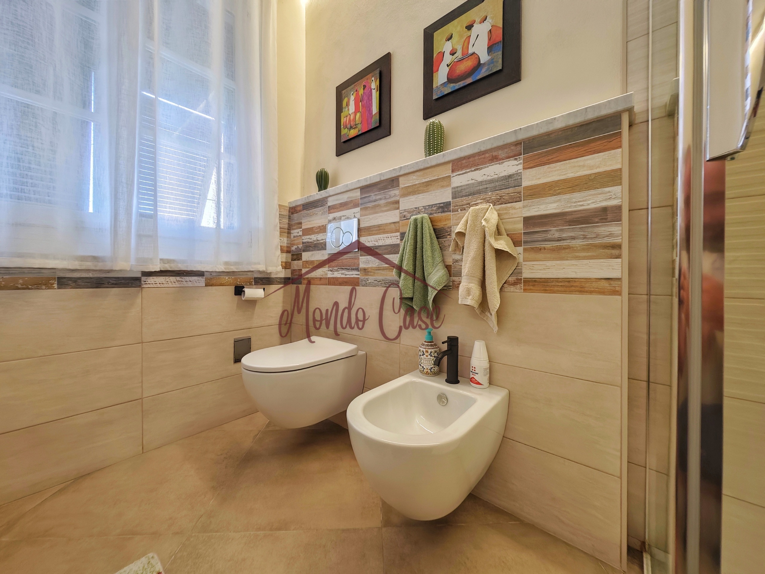 Immagine 59 di Attico in vendita  in Via Bertoloni 2 a Sarzana