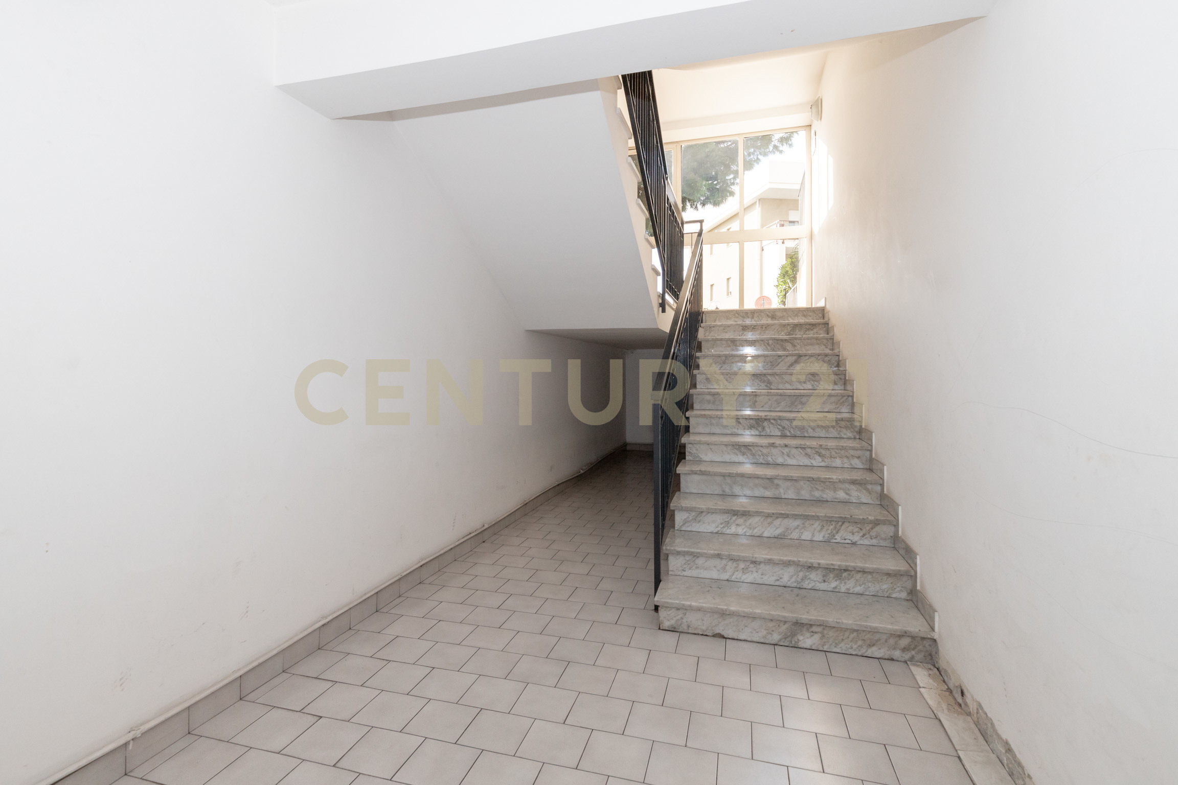 Immagine 28 di Appartamento in vendita  in Via Giovanni Guglielmino 74 a Tremestieri Etneo