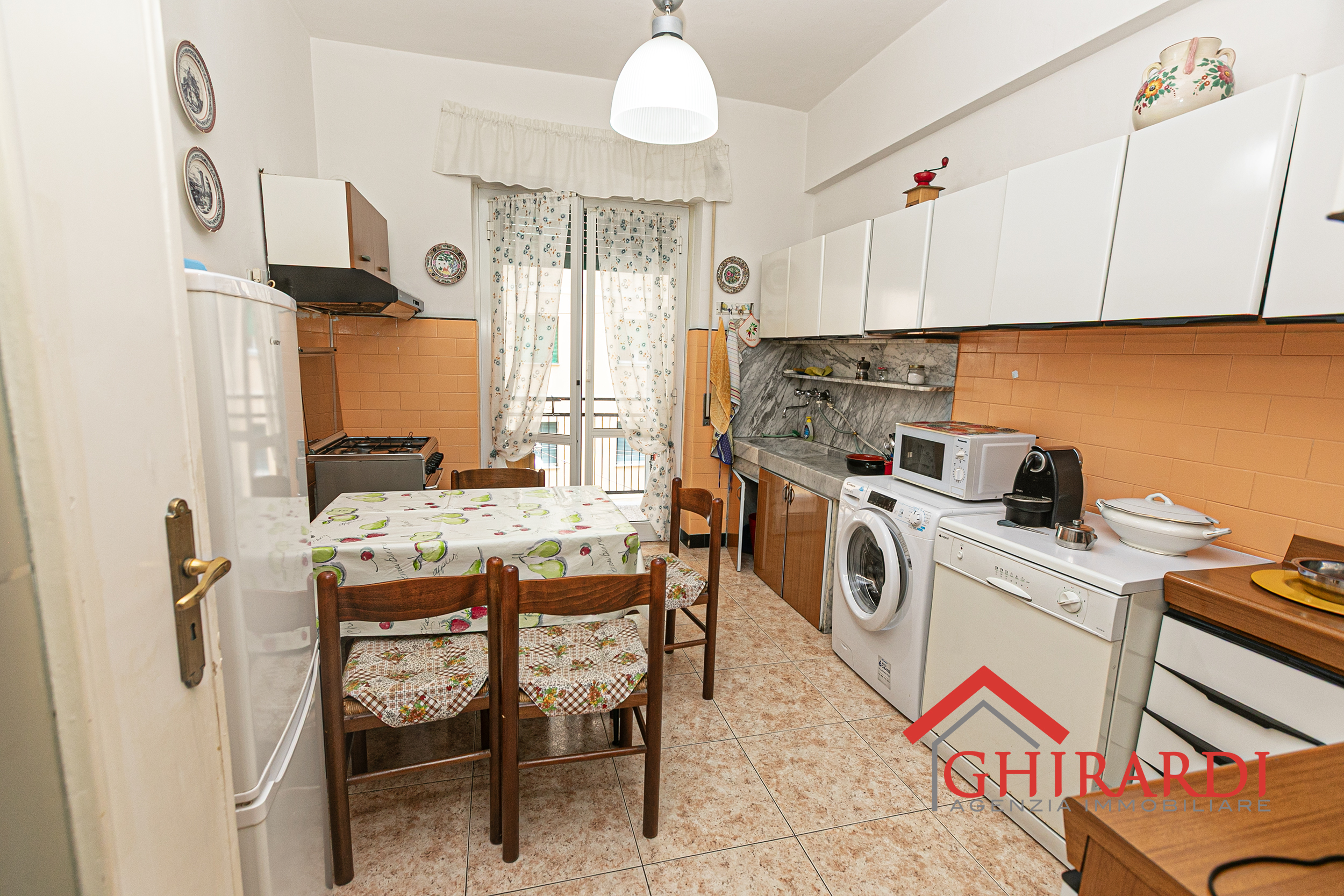 Immagine 10 di Trilocale in affitto  in VIA GIACOMO SOLIMAN 8 a Genova