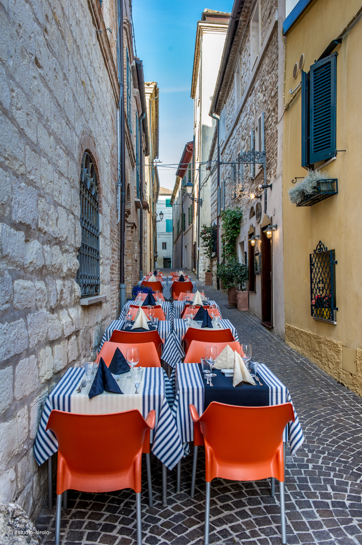 Immagine 3 di Bar / Ristorante in vendita  in Via Enrico Cialdini a Sirolo
