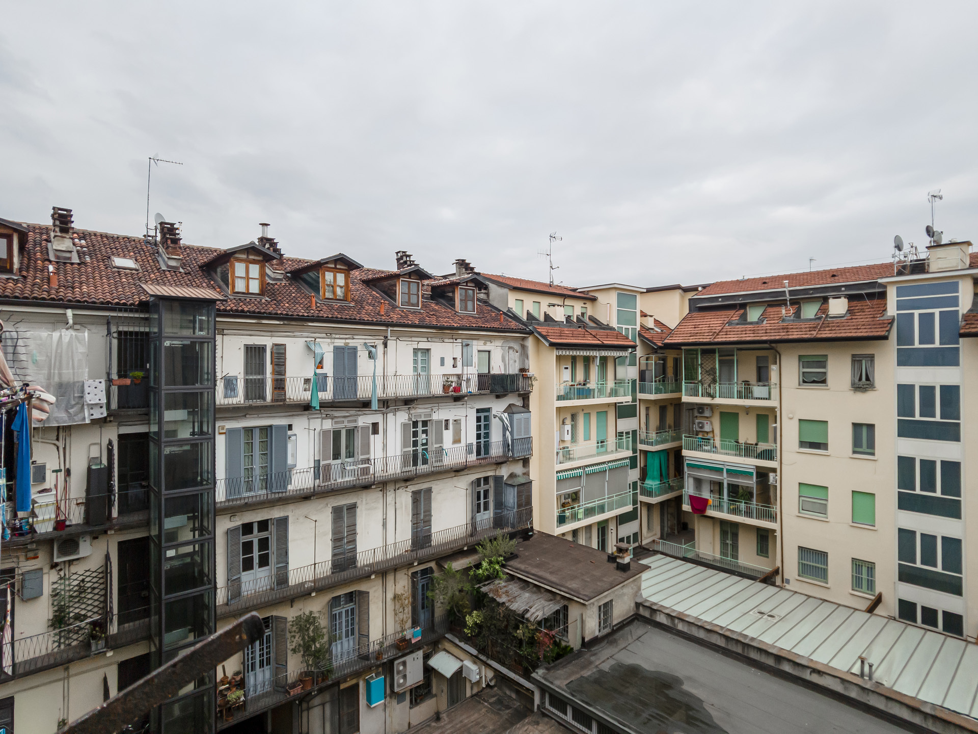 Immagine 20 di Bilocale in vendita  in Via Bertola a Torino