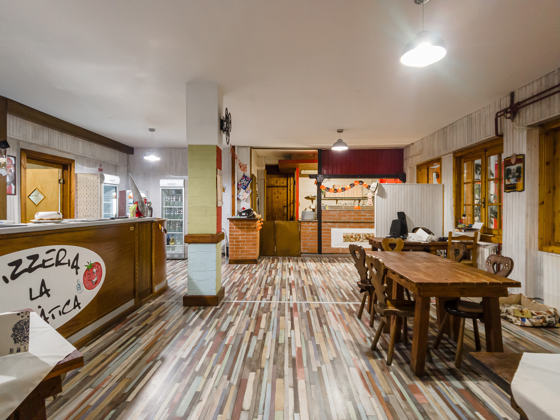 Immagine 11 di Bar / Ristorante in vendita  in Via Losa a Pessinetto