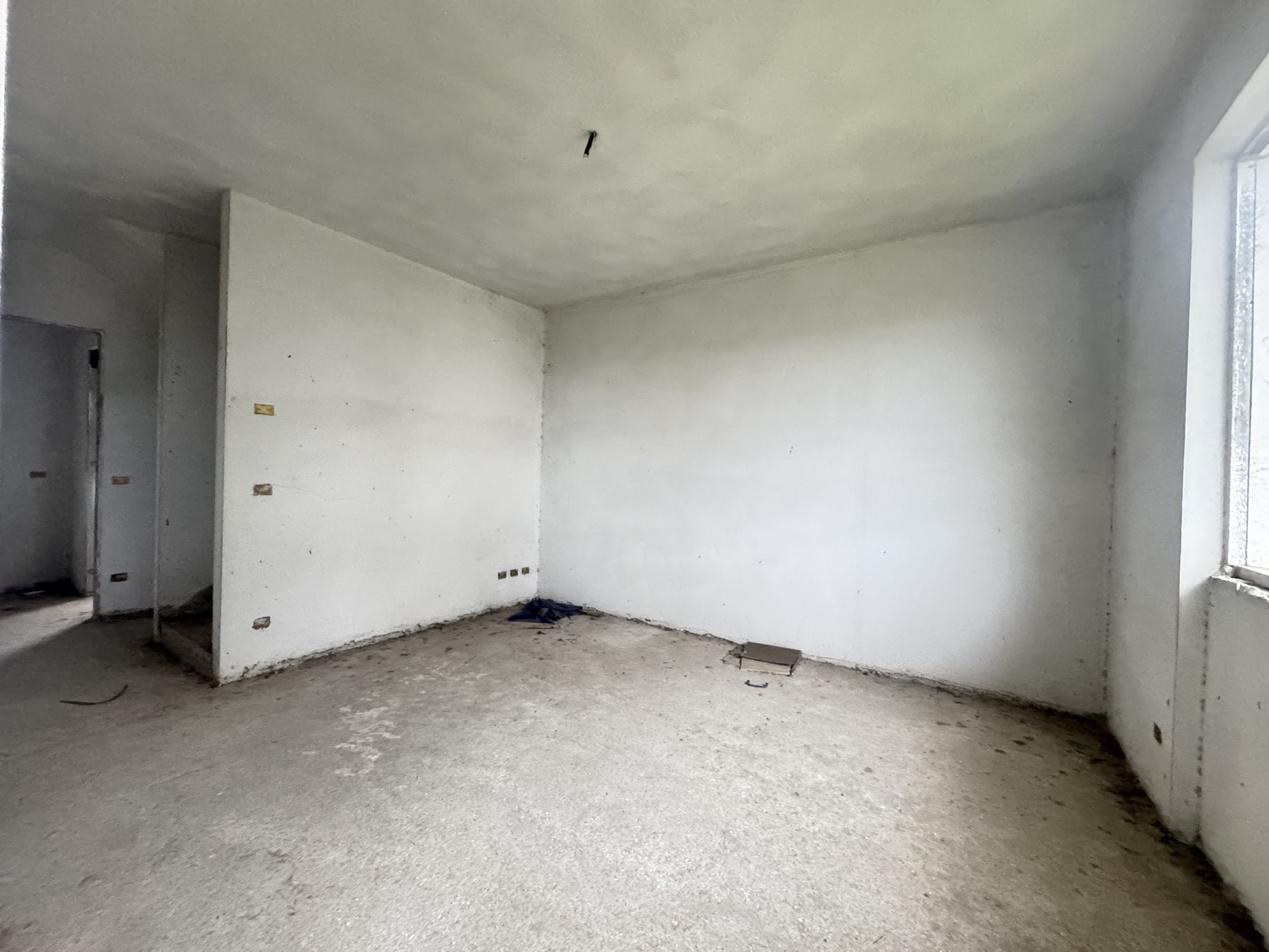 Immagine 15 di Porzione di casa in vendita  a Camaiore