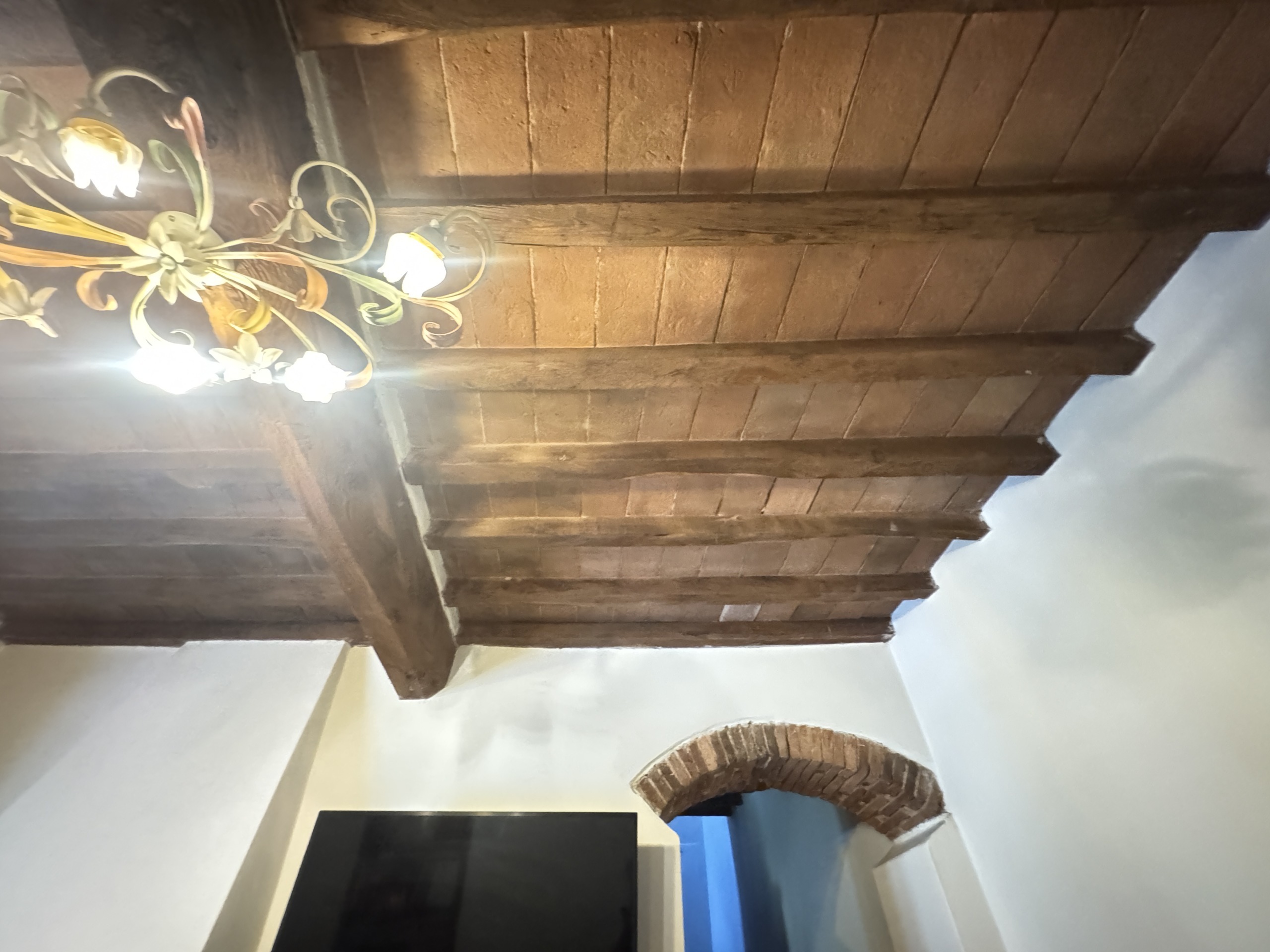 Immagine 5 di Porzione di casa in vendita  a Seravezza