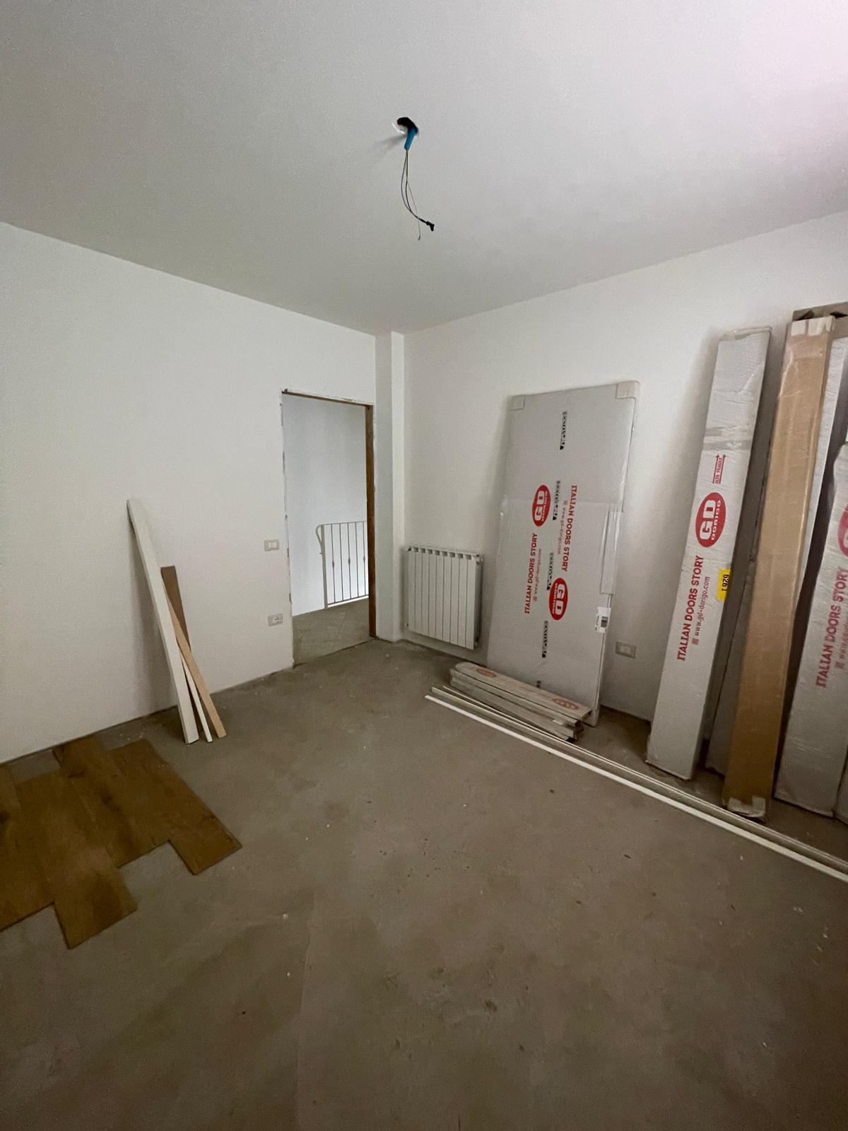 Immagine 56 di Villa in vendita  a Camaiore