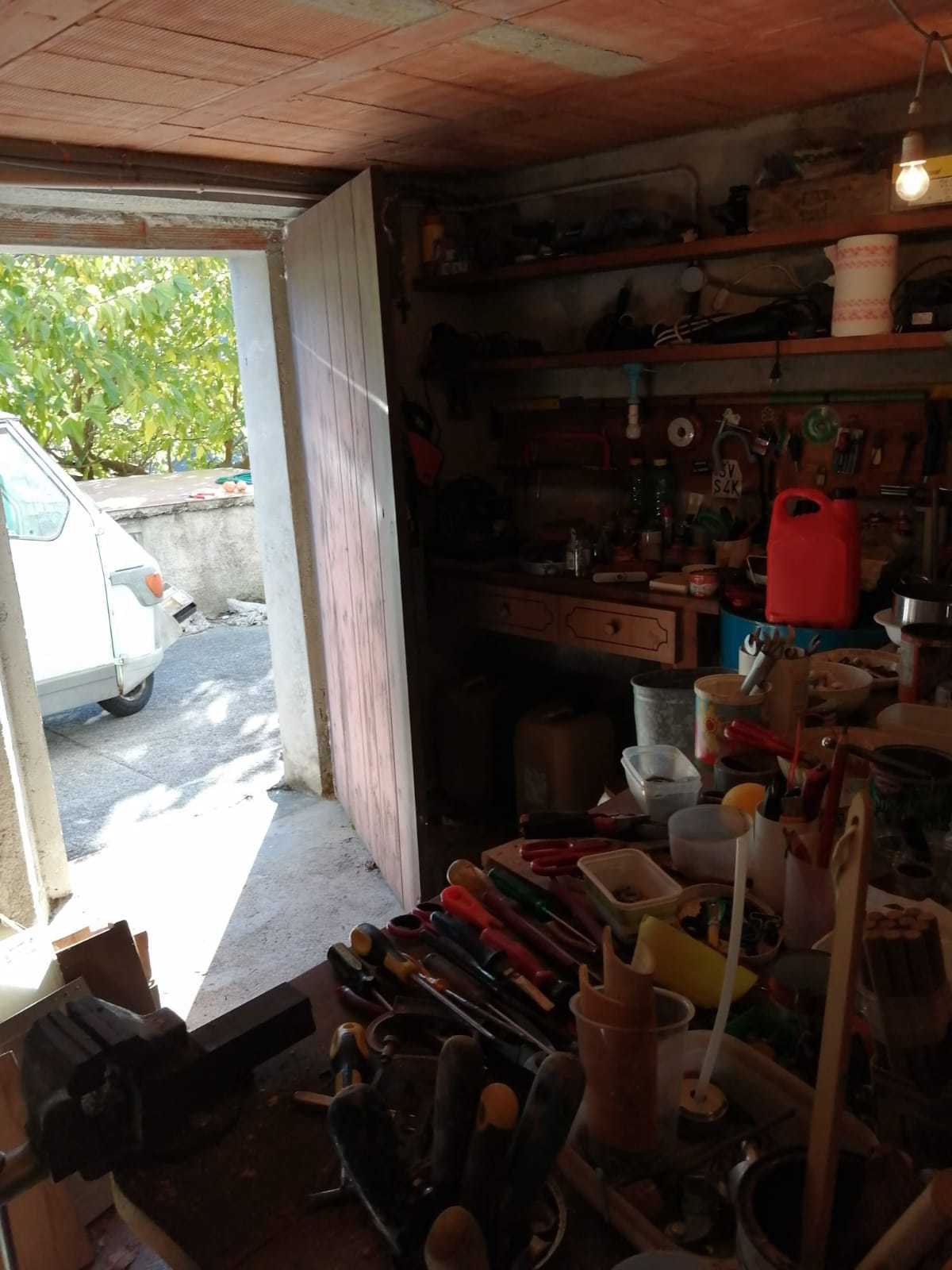 Immagine 12 di Porzione di casa in vendita  a Seravezza