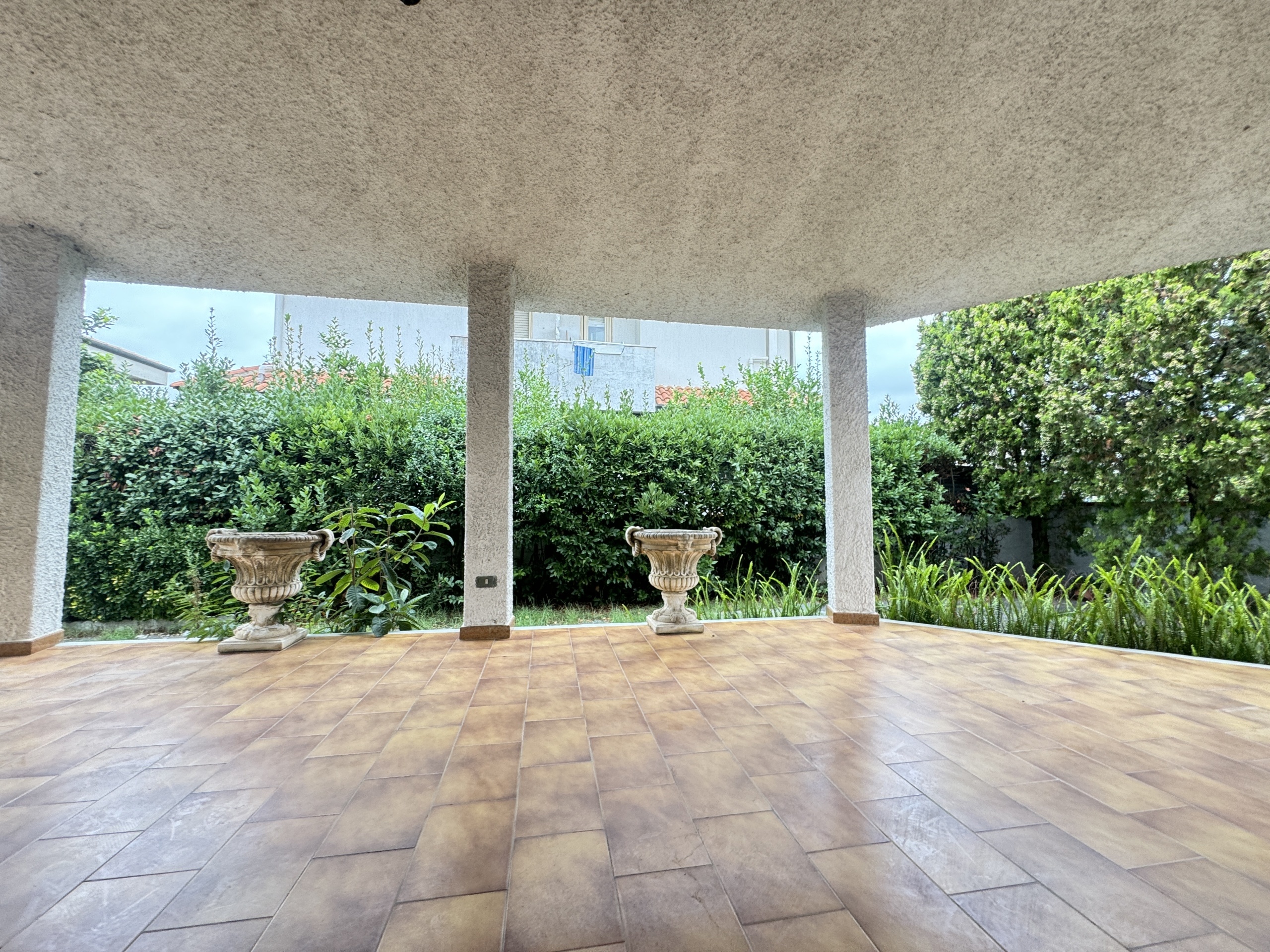 Immagine 5 di Casa indipendente in vendita  a Viareggio