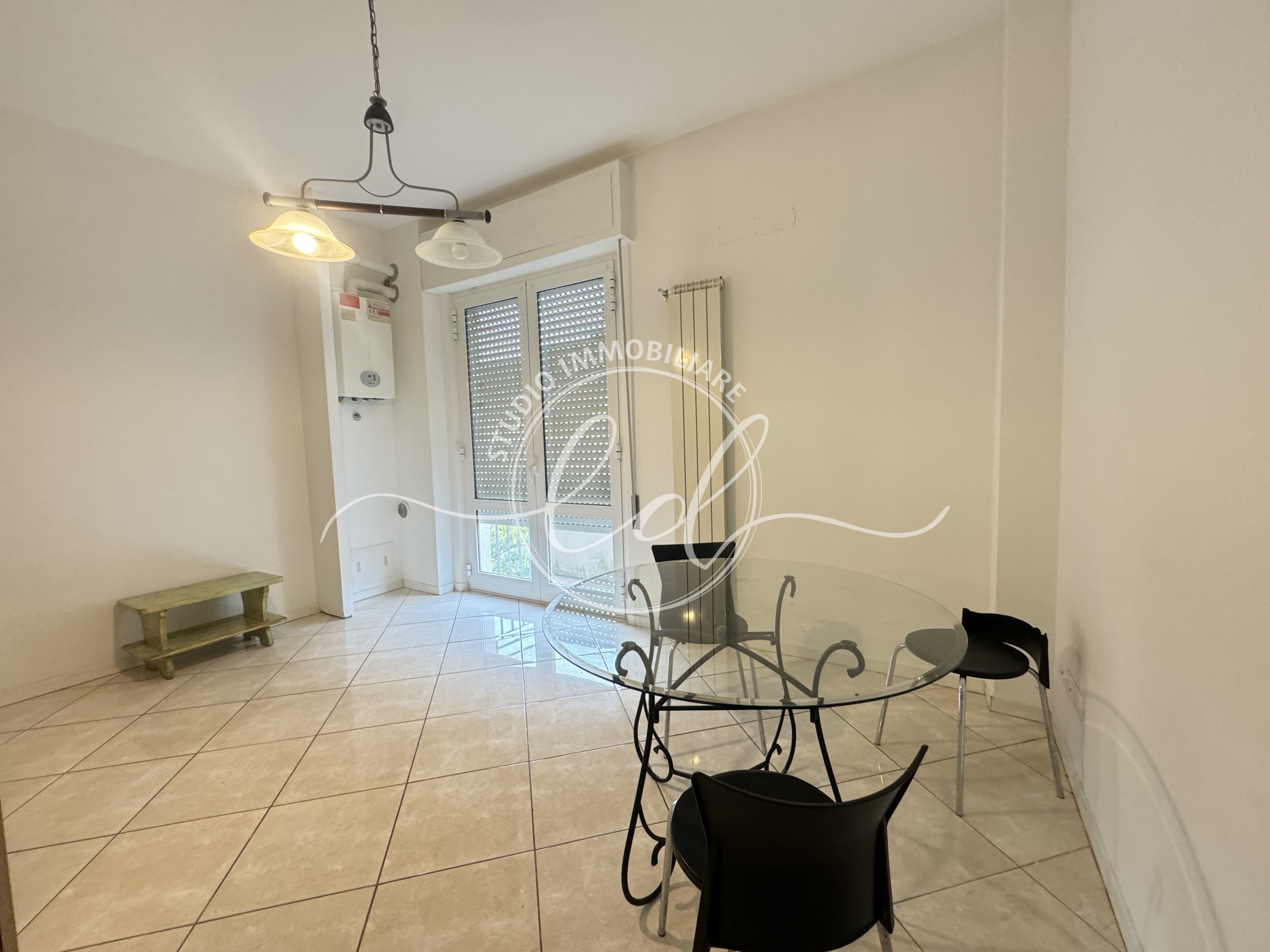 Immagine 1 di Bilocale in vendita  a Pietrasanta