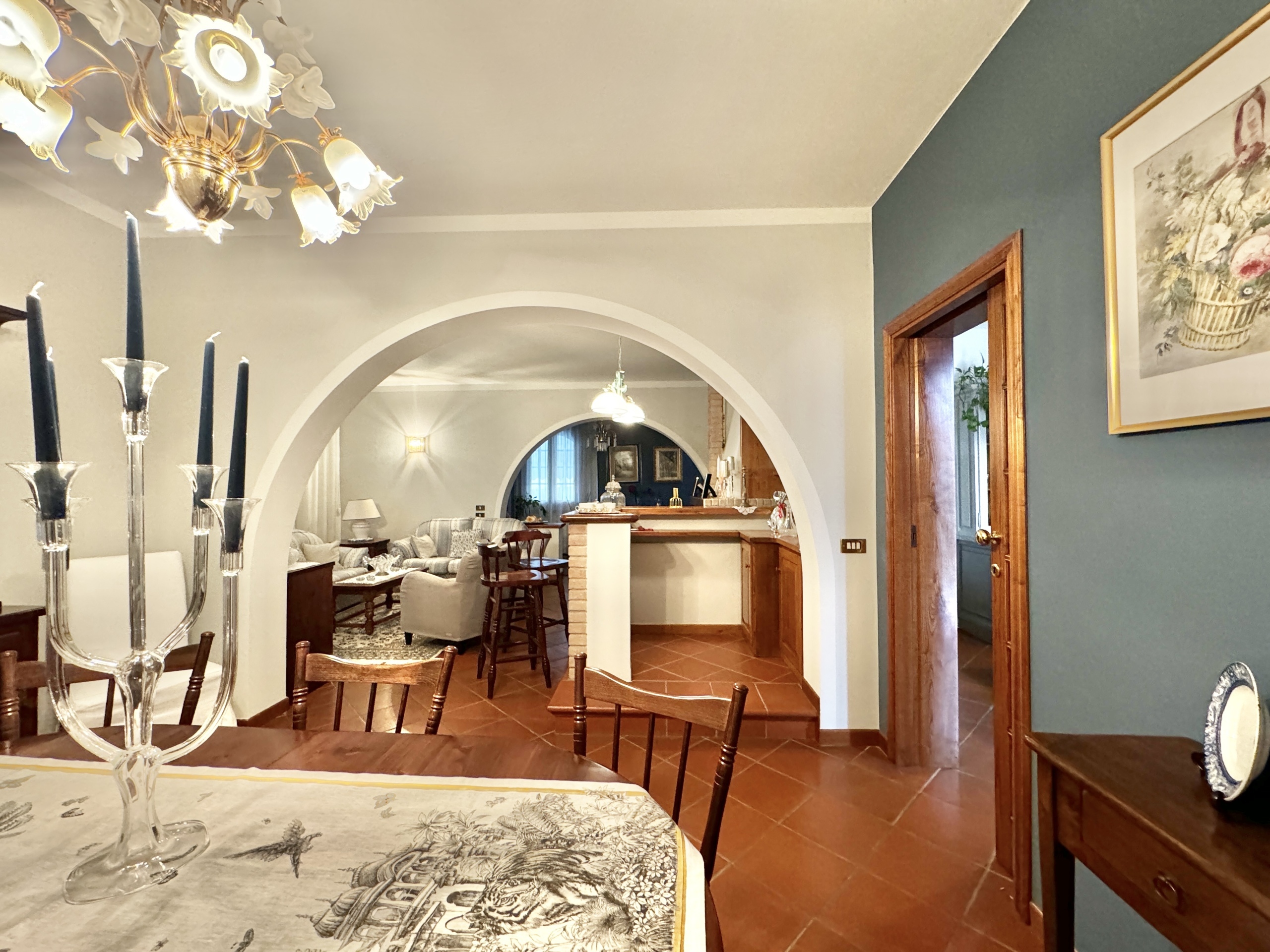 Immagine 8 di Villa in affitto  a Pietrasanta