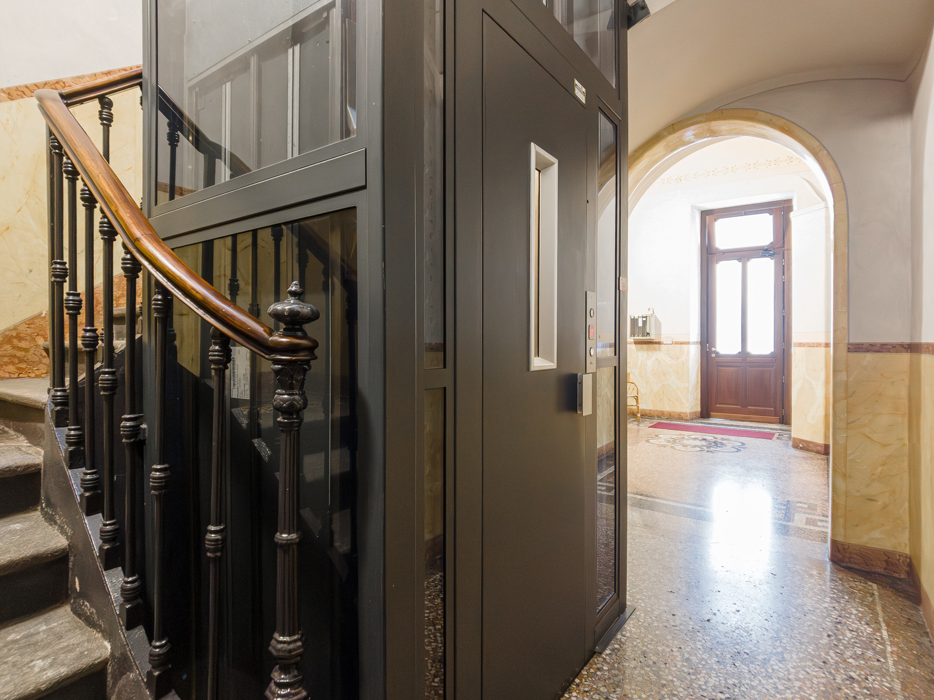 Immagine 24 di Pentalocale in vendita  in Corso Re Umberto a Torino