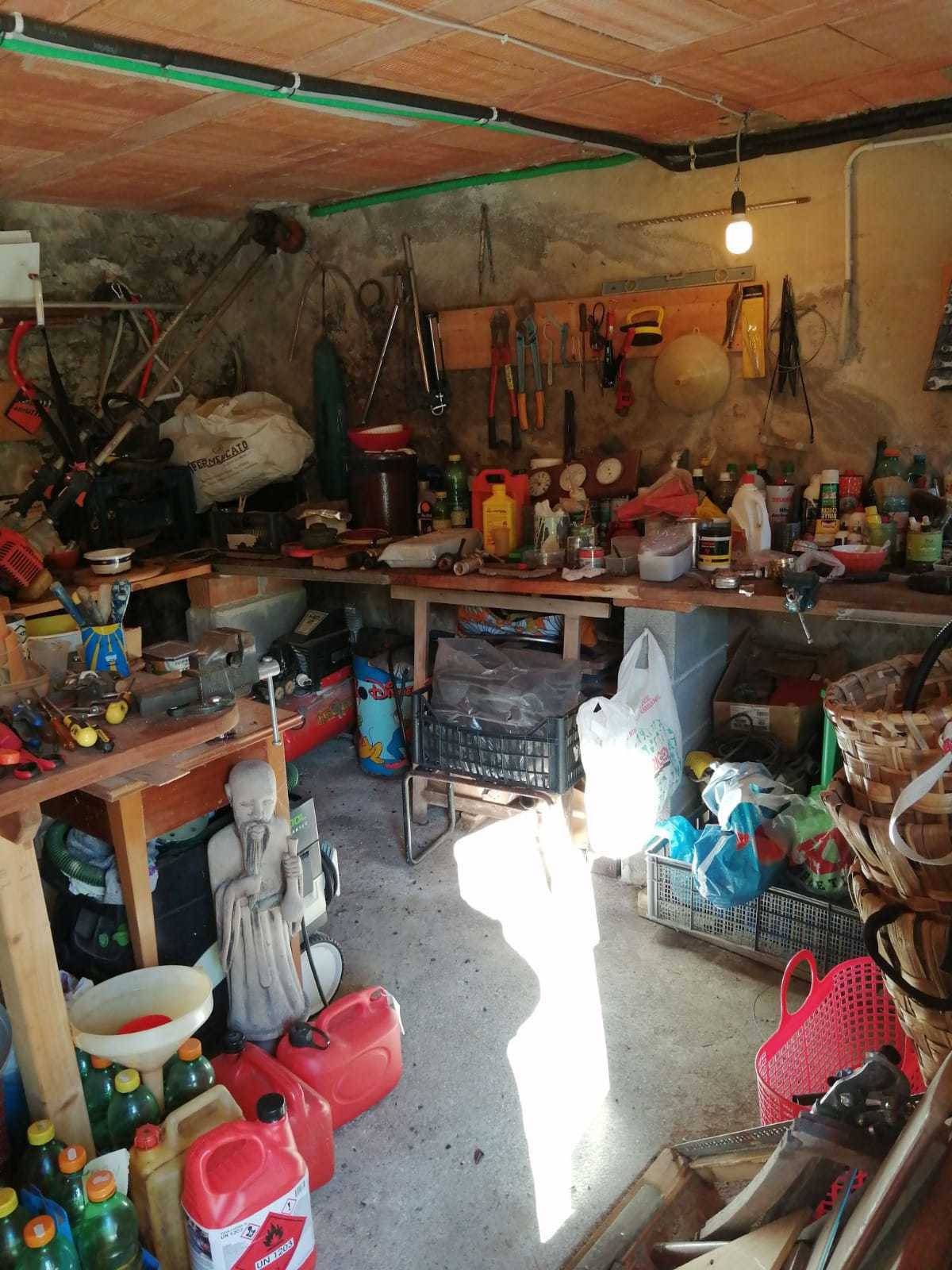 Immagine 10 di Porzione di casa in vendita  a Seravezza