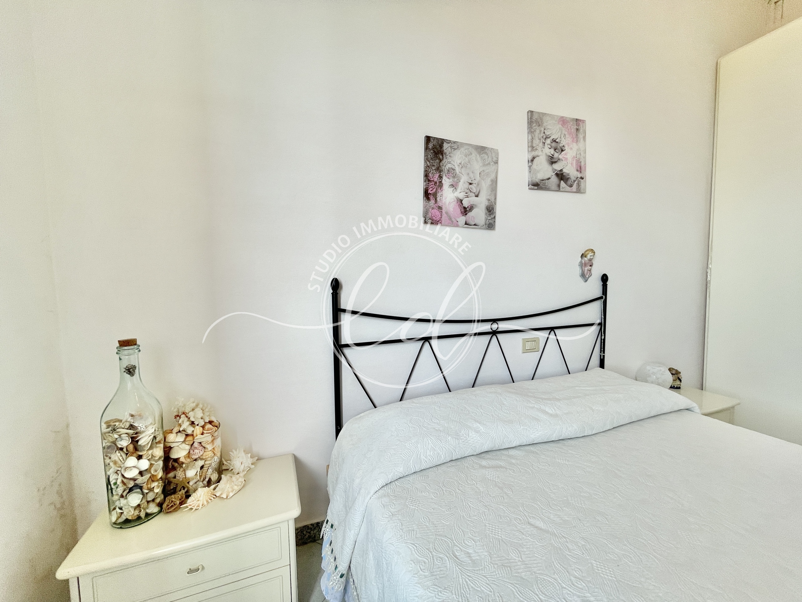 Immagine 23 di Quadrilocale in vendita  a Montignoso