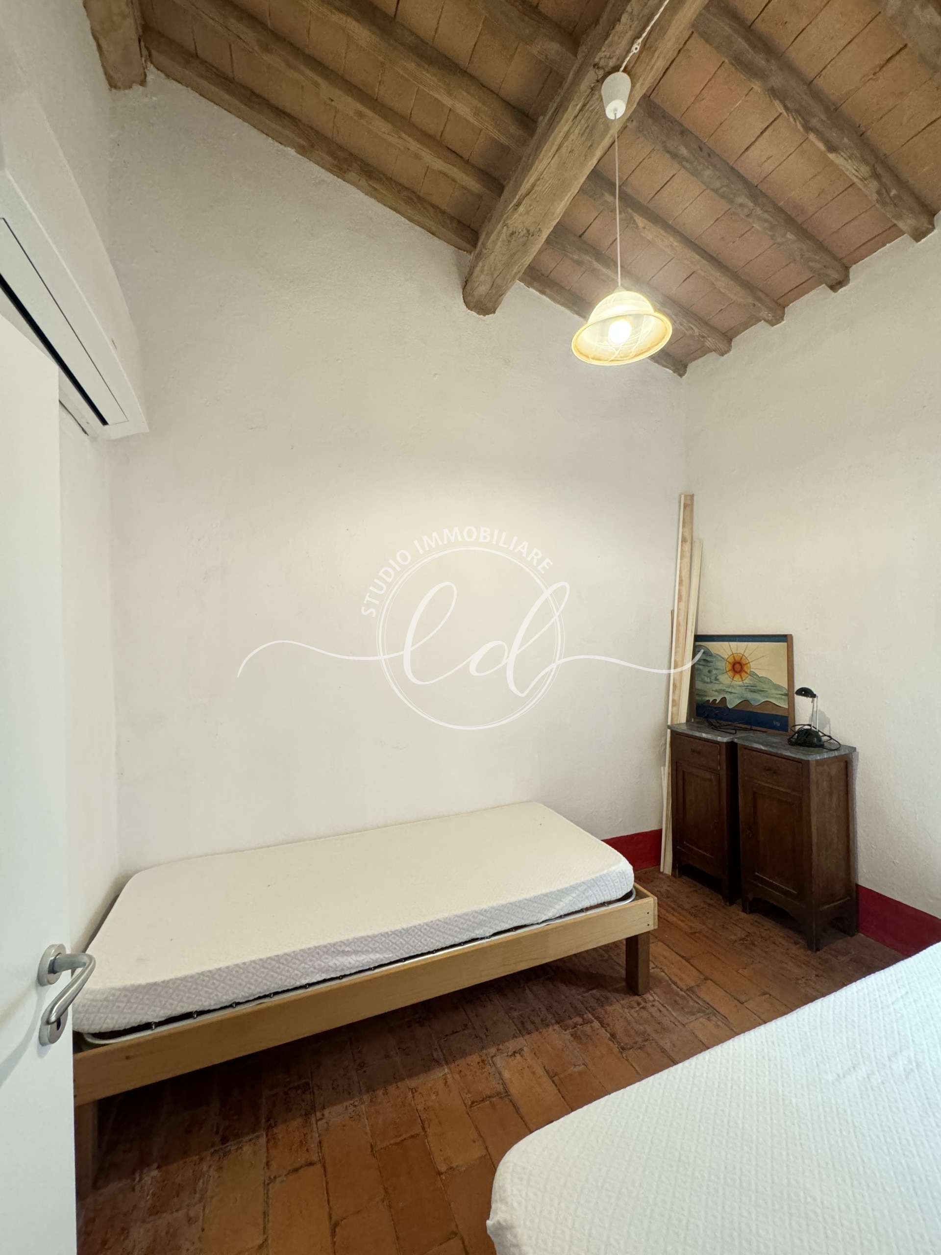 Immagine 32 di Porzione di casa in vendita  a Pietrasanta