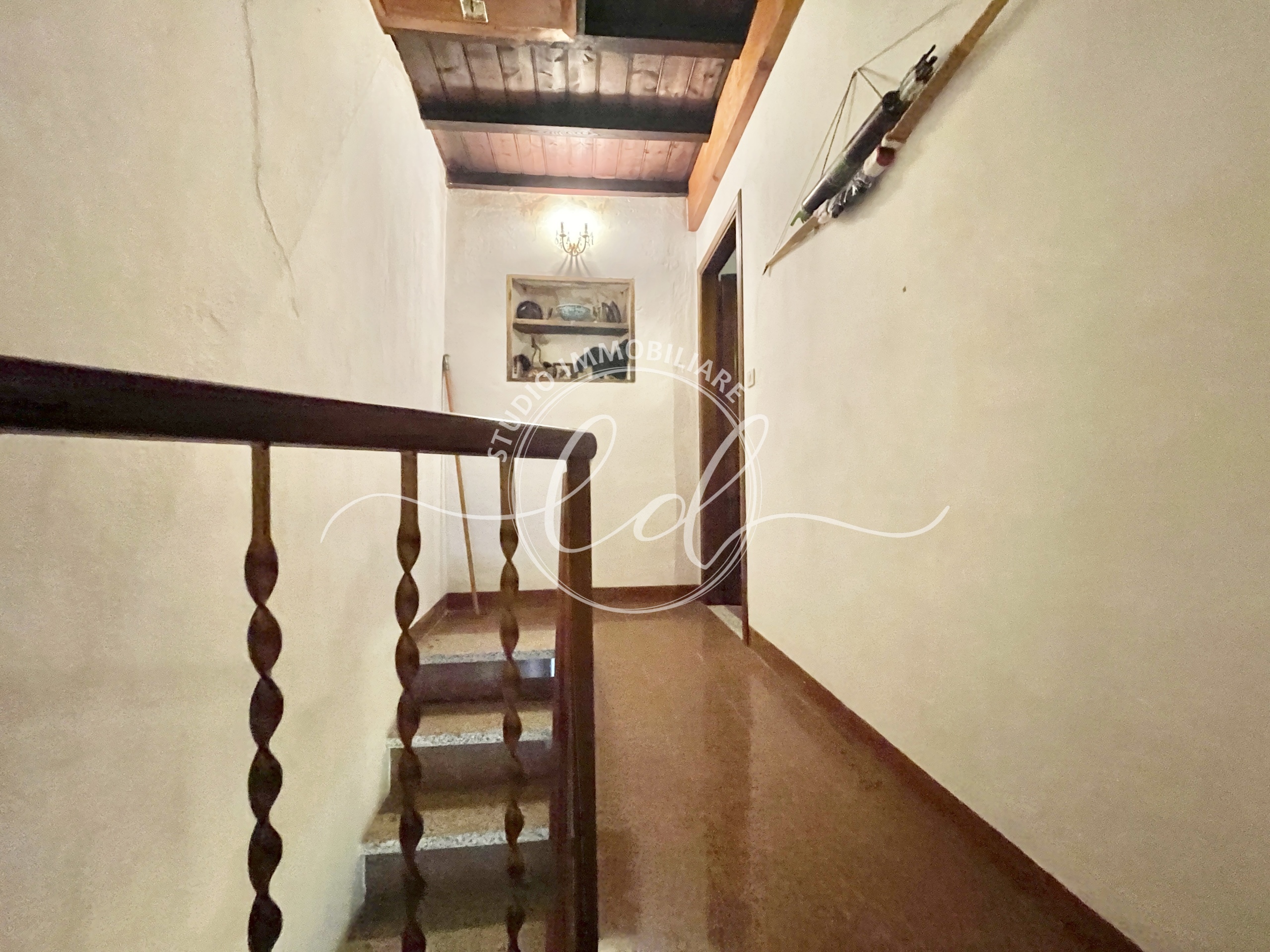 Immagine 18 di Porzione di casa in vendita  a Stazzema