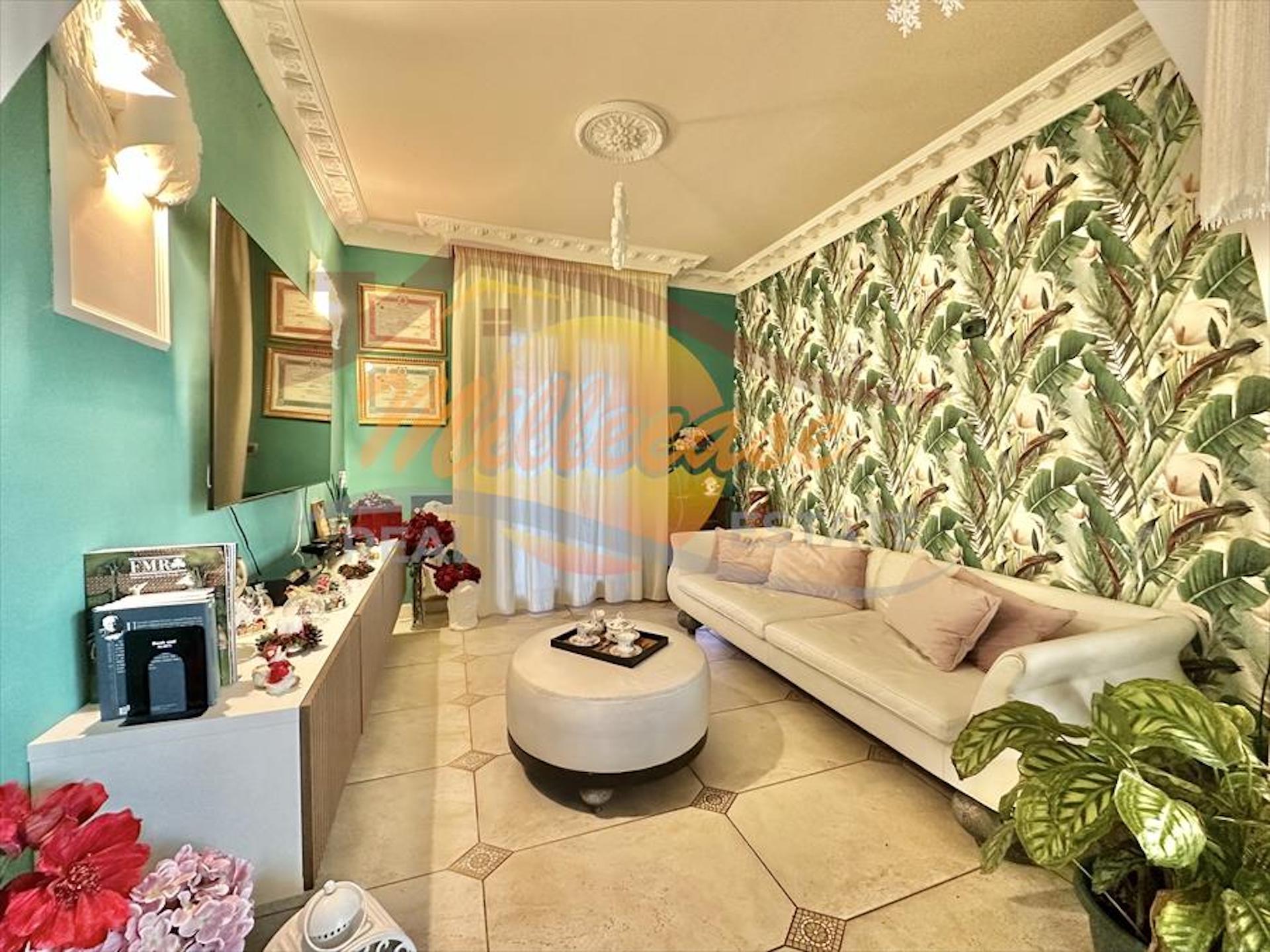 Immagine 13 di Casa bifamiliare in vendita  in Traversa Sinerchia a Siracusa