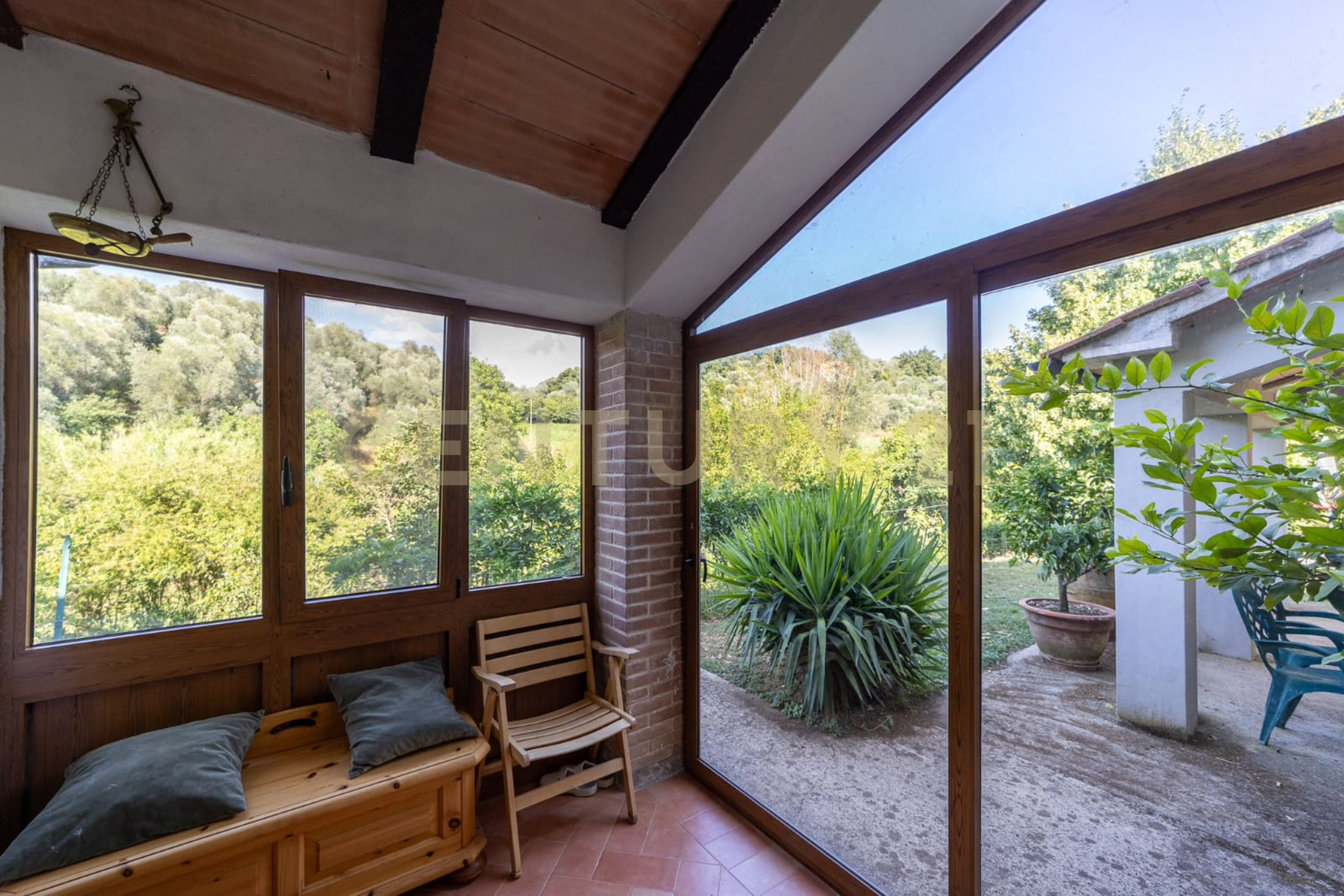 Immagine 30 di Villa in vendita  in localtà poderi di montemerano snc a Manciano