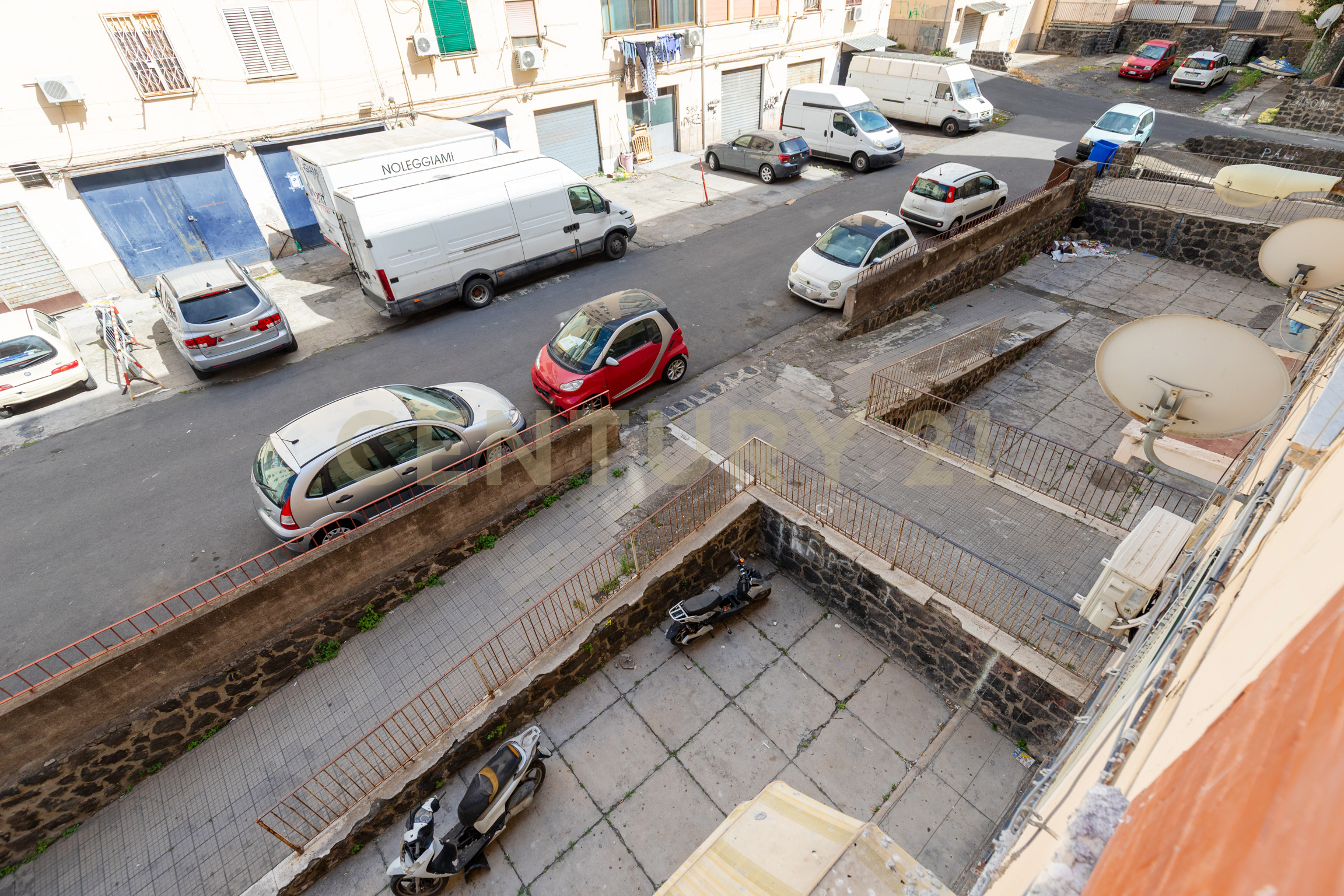 Immagine 4 di Quadrilocale in vendita  in Via dell'Adamello 17 a Catania