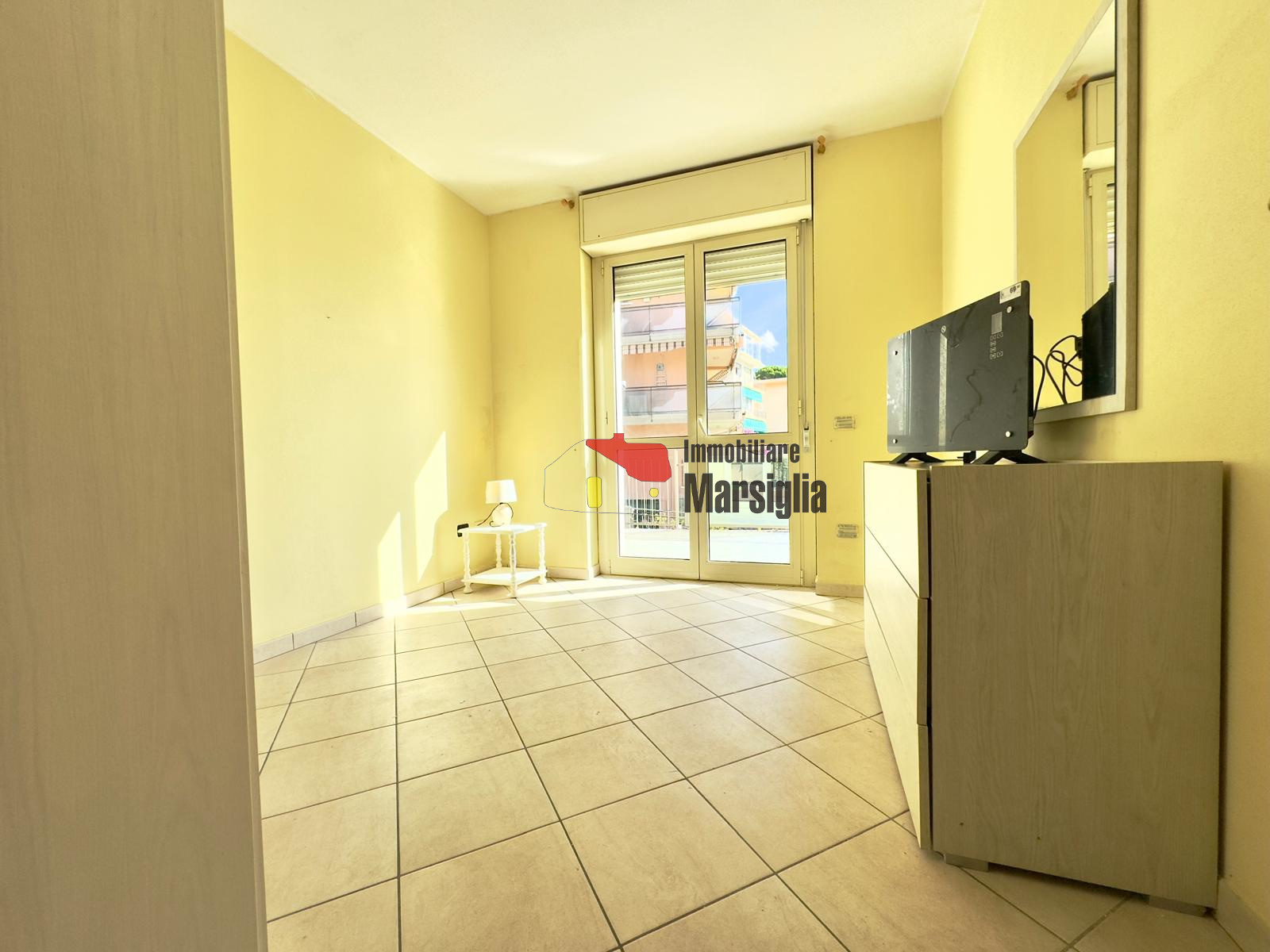 Immagine 11 di Bilocale in vendita  in Via Franco Alfano 35 a San Remo