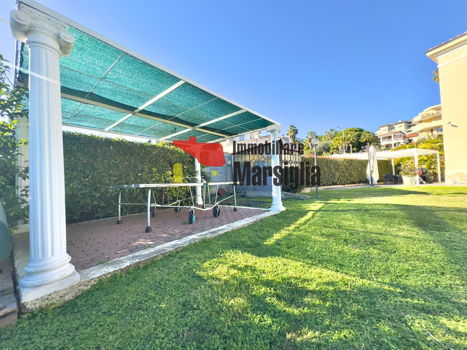 Immagine 47 di Villa in vendita  in Strada Solaro 105 a San Remo