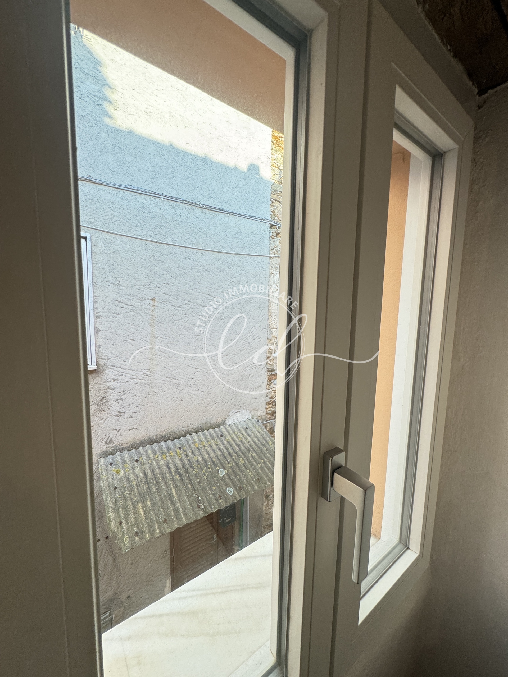 Immagine 31 di Porzione di casa in vendita  a Pietrasanta