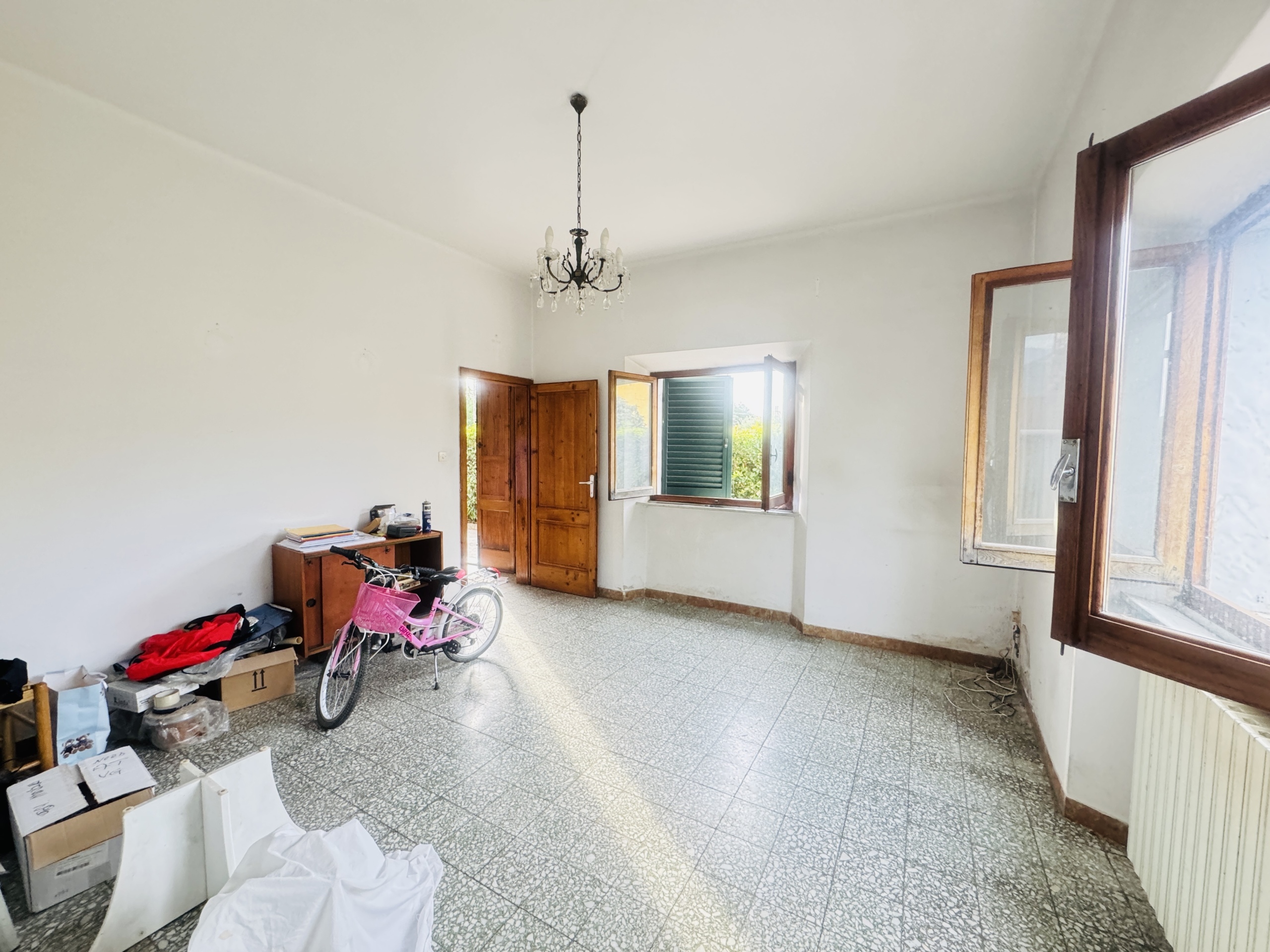 Immagine 18 di Porzione di casa in vendita  a Seravezza