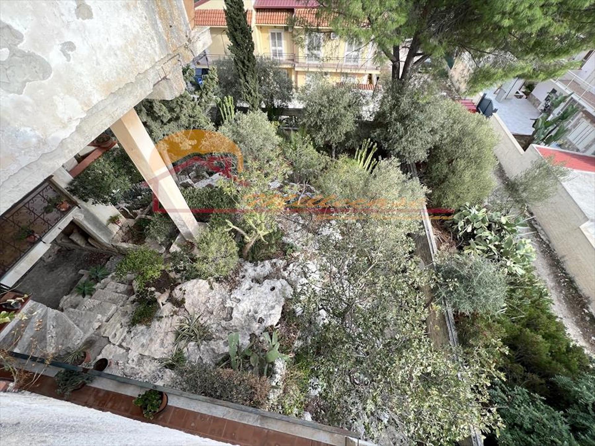 Immagine 3 di Casa indipendente in vendita  in Via Siracusa a Siracusa