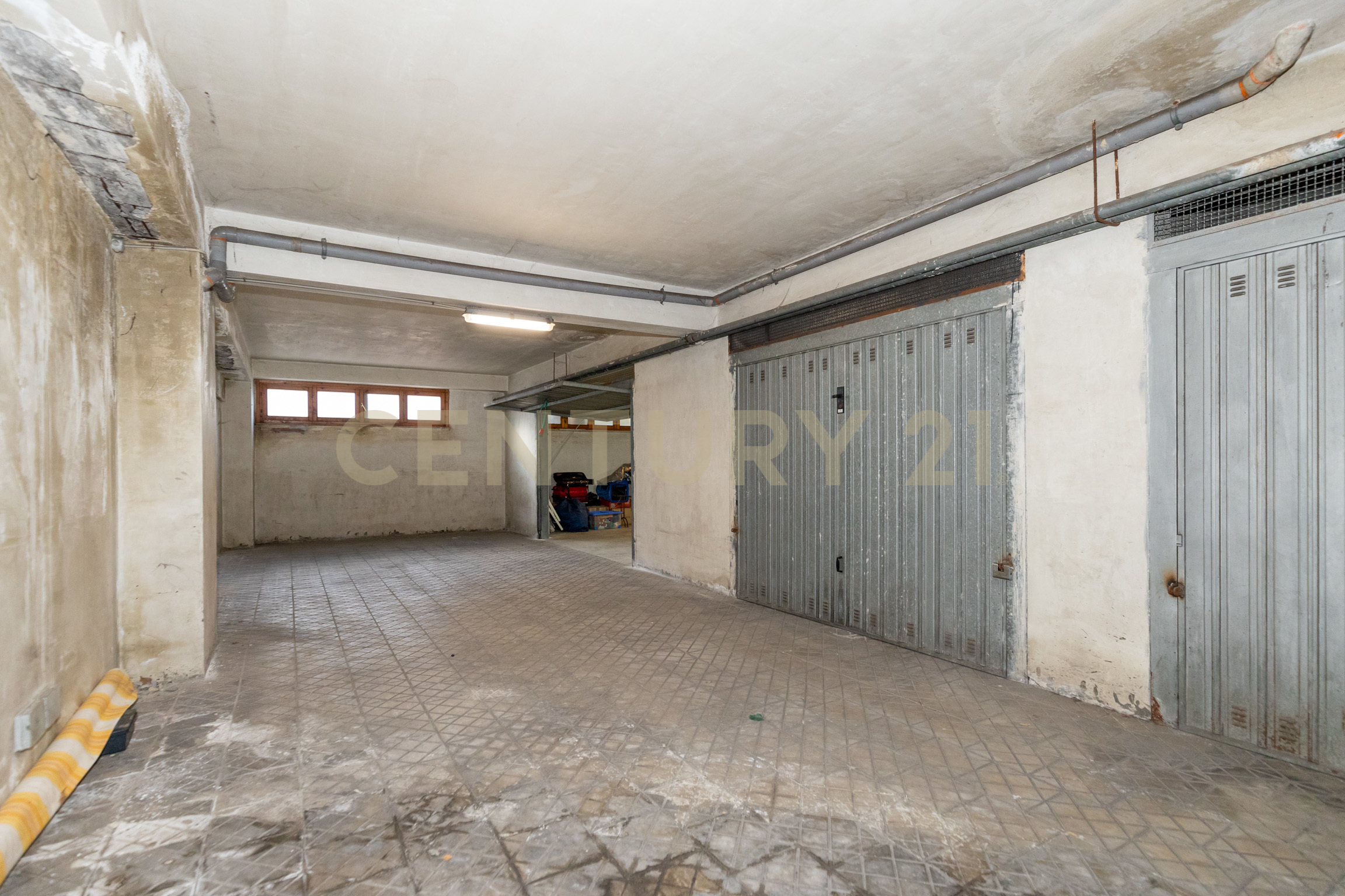 Immagine 29 di Appartamento in vendita  in Via Giovanni Guglielmino 74 a Tremestieri Etneo