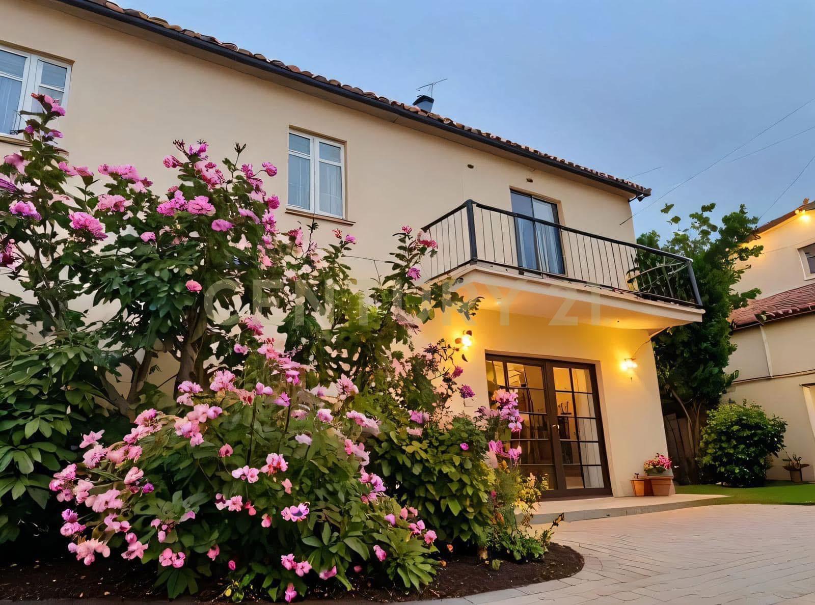 Immagine 1 di Casa bifamiliare in vendita  in Località Poggio Murella 120 a Manciano