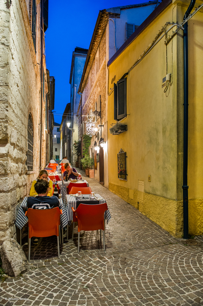 Immagine 16 di Bar / Ristorante in vendita  in Via Enrico Cialdini a Sirolo