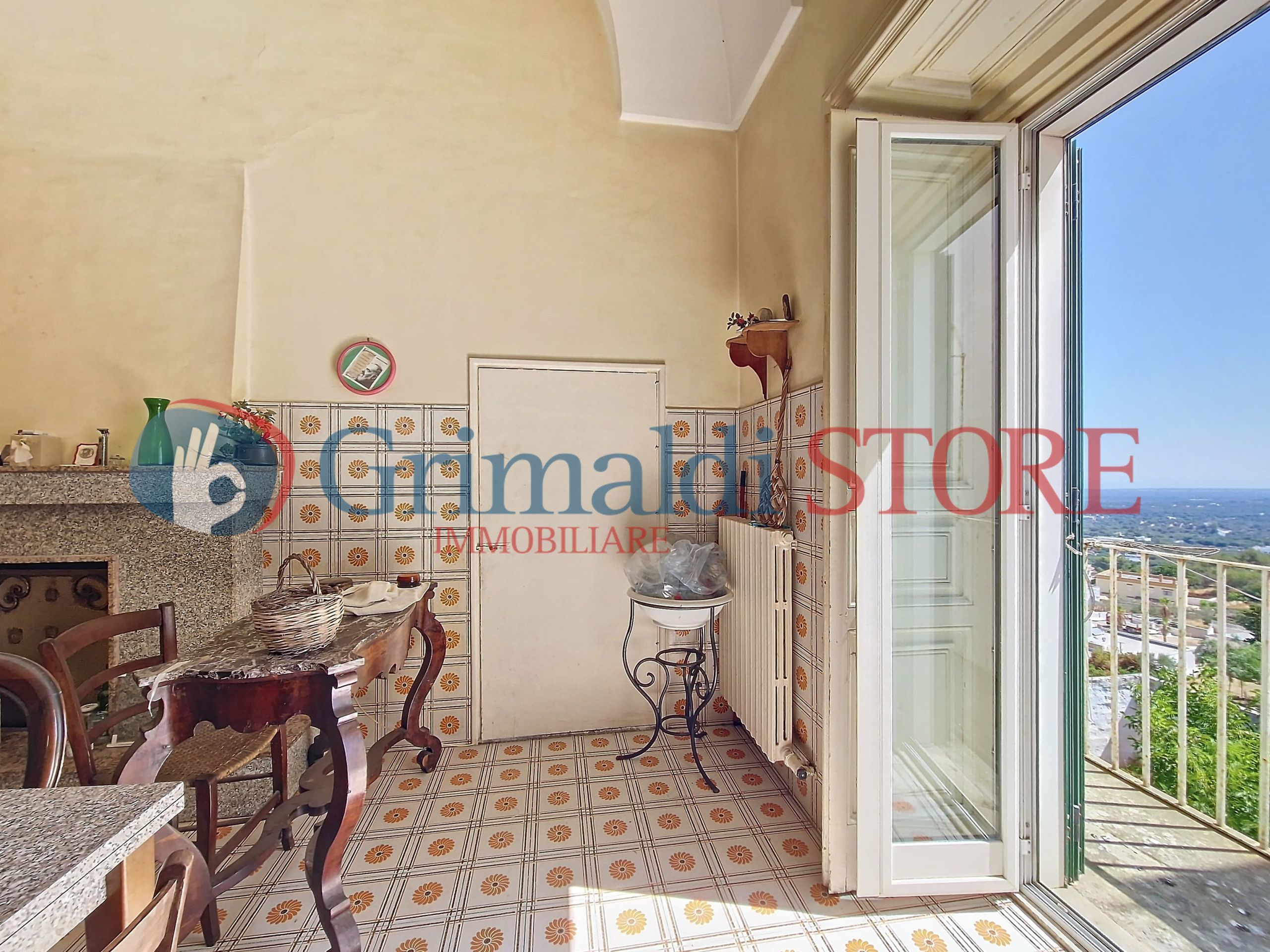 Immagine 23 di Casa indipendente in vendita  a Ostuni