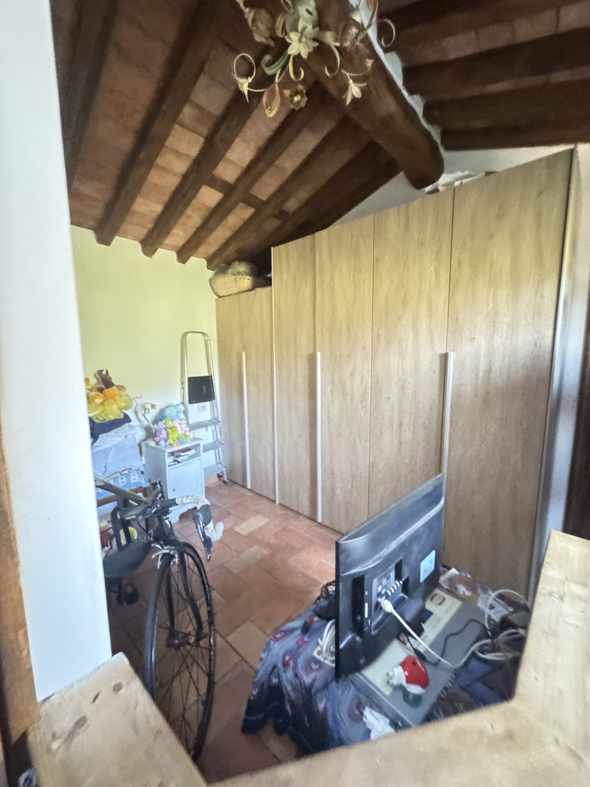 Immagine 10 di Porzione di casa in vendita  a Seravezza