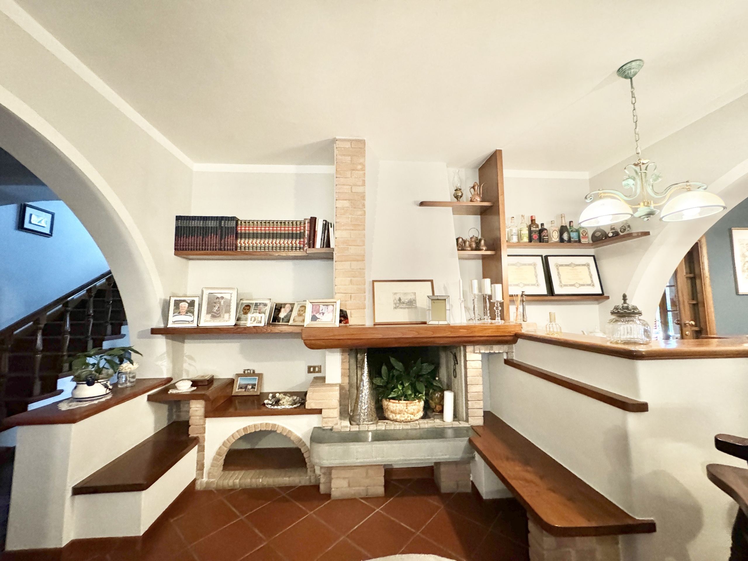 Immagine 13 di Villa in affitto  a Pietrasanta