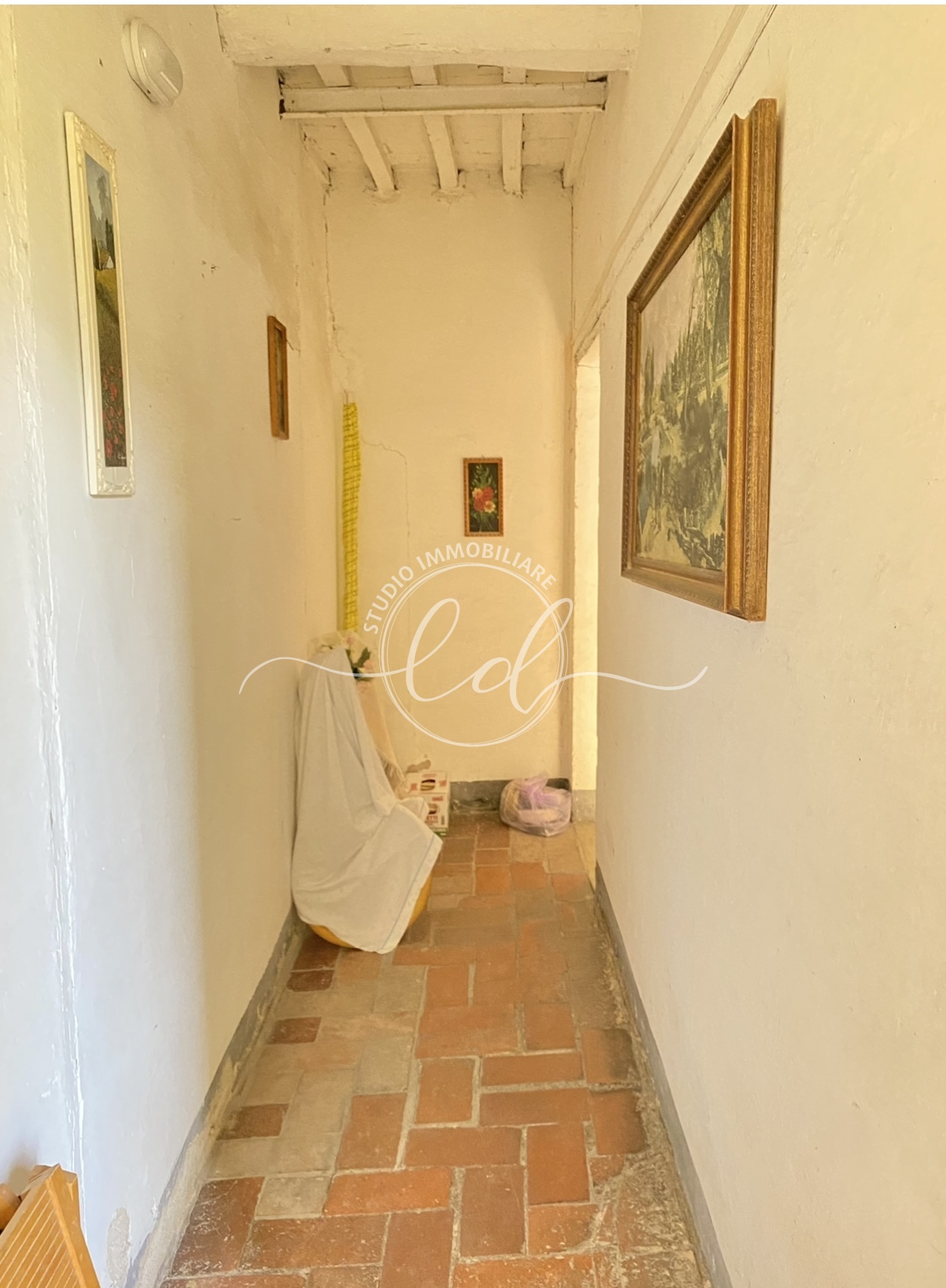 Immagine 1 di Bilocale in vendita  a Seravezza