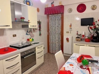 Immagine 15 di Quadrilocale in affitto  a Ascoli Piceno