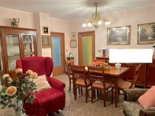 Immagine 9 di Quadrilocale in affitto  a Ascoli Piceno