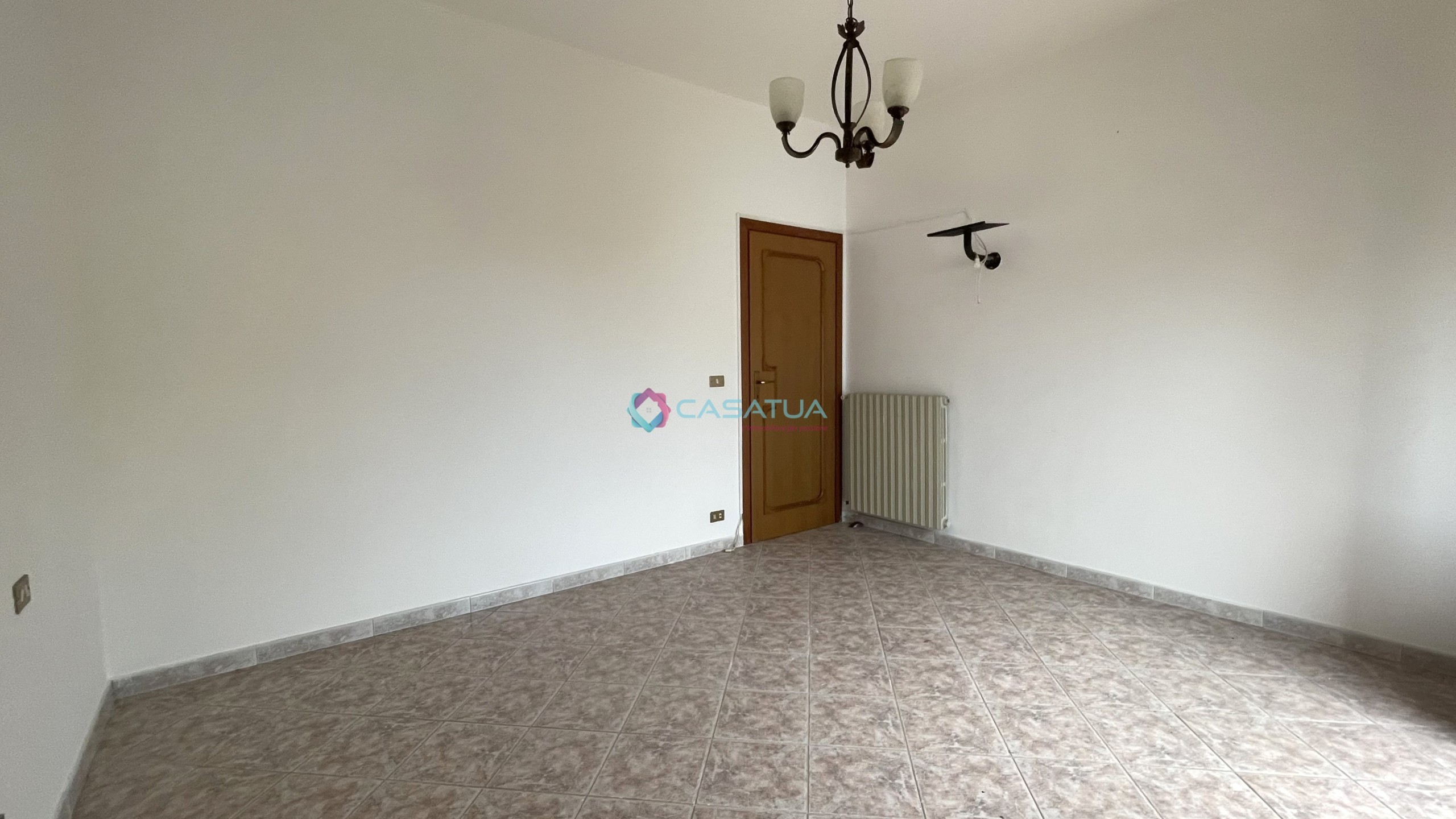 Immagine 10 di Trilocale in vendita  a Pineto