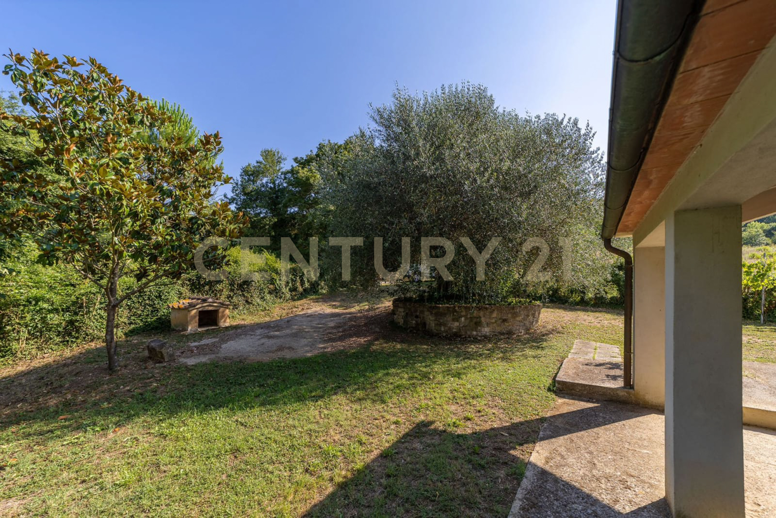 Immagine 32 di Villa in vendita  in localtà poderi di montemerano snc a Manciano