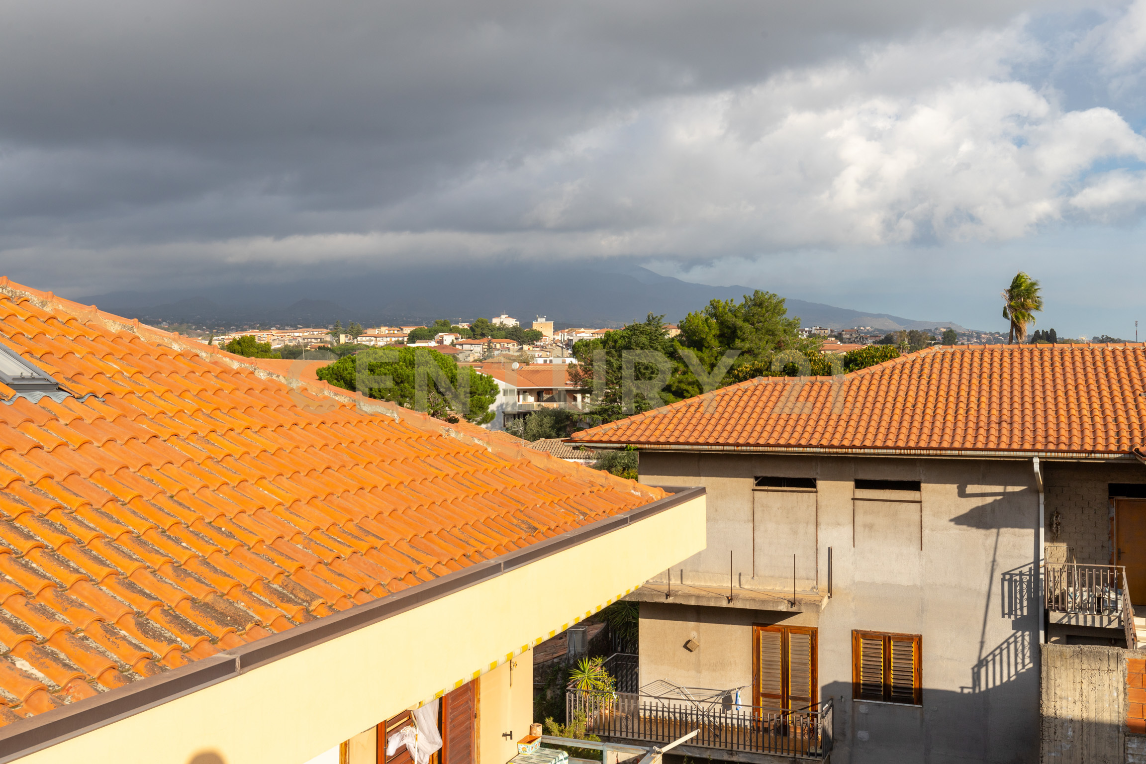 Immagine 27 di Appartamento in vendita  in Via Giovanni Guglielmino 74 a Tremestieri Etneo