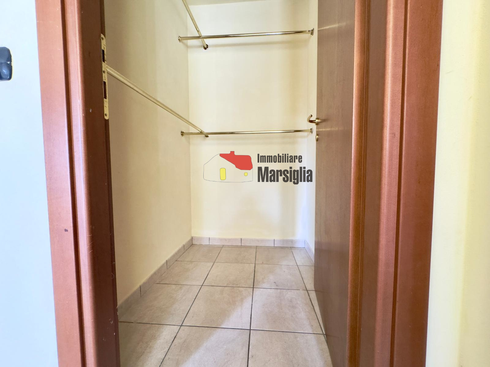 Immagine 9 di Bilocale in vendita  in Via Franco Alfano 35 a San Remo