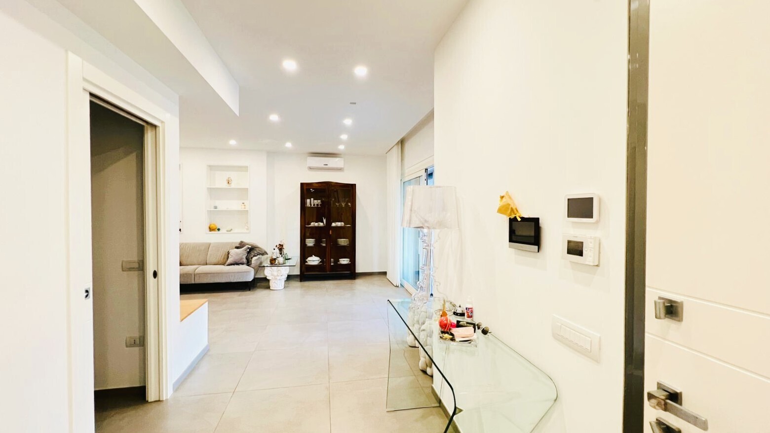 Immagine 11 di Villetta a schiera in vendita  in Via Michele Massari 13 a Lecce