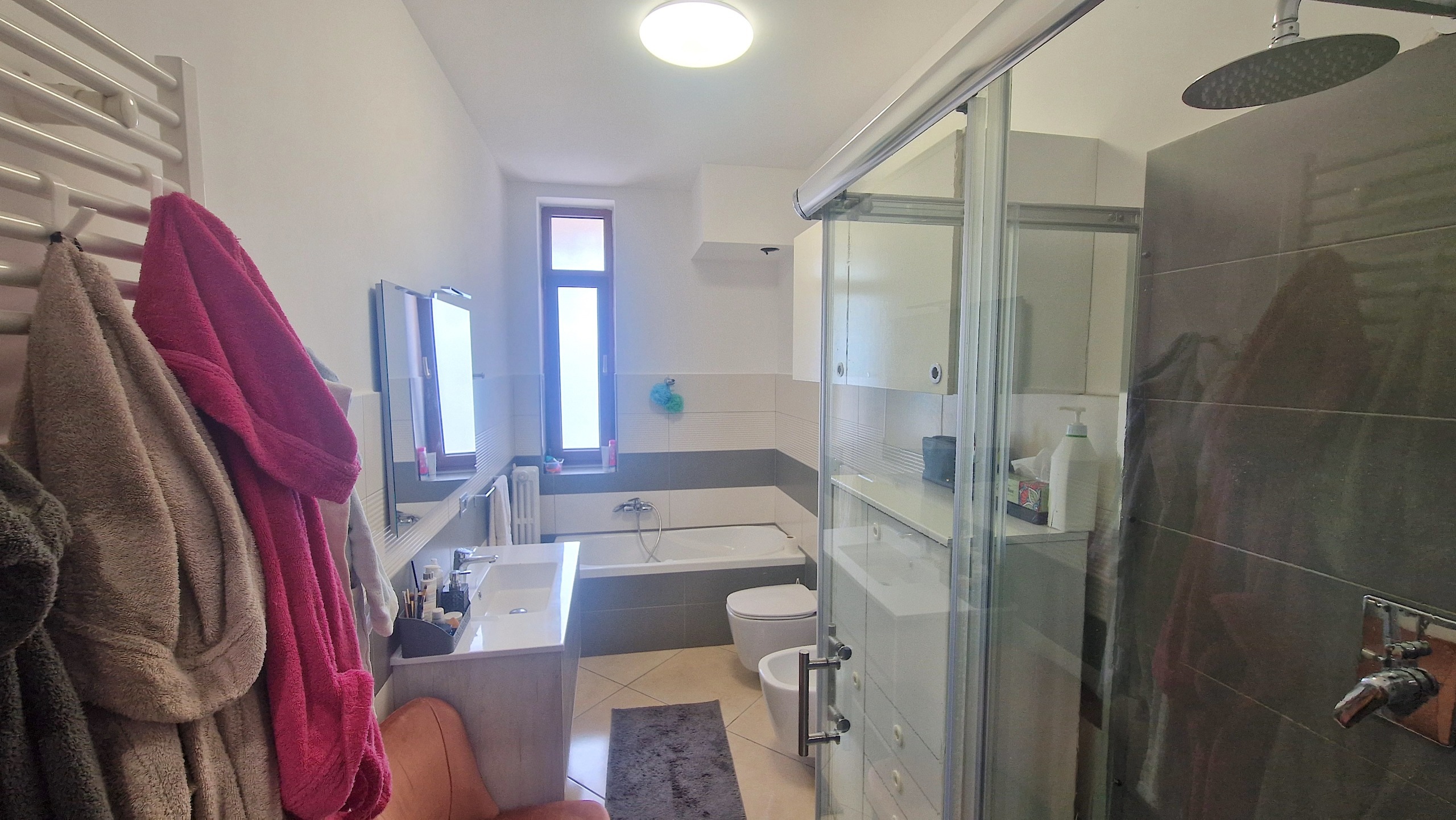 Immagine 16 di Trilocale in vendita  in Piazza Don Luigi Sturzo 4 a Avellino