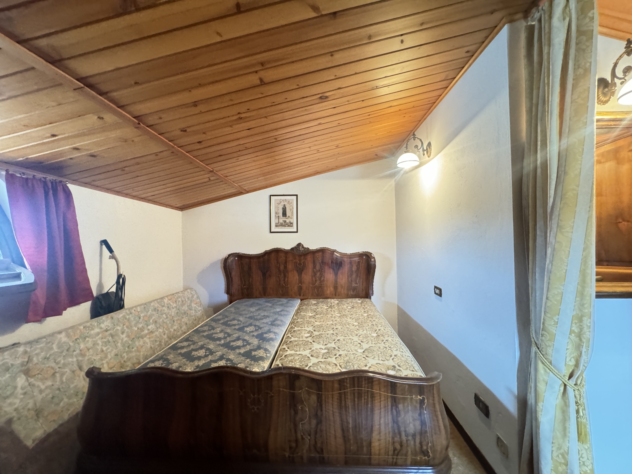 Immagine 60 di Casa indipendente in vendita  a Viareggio