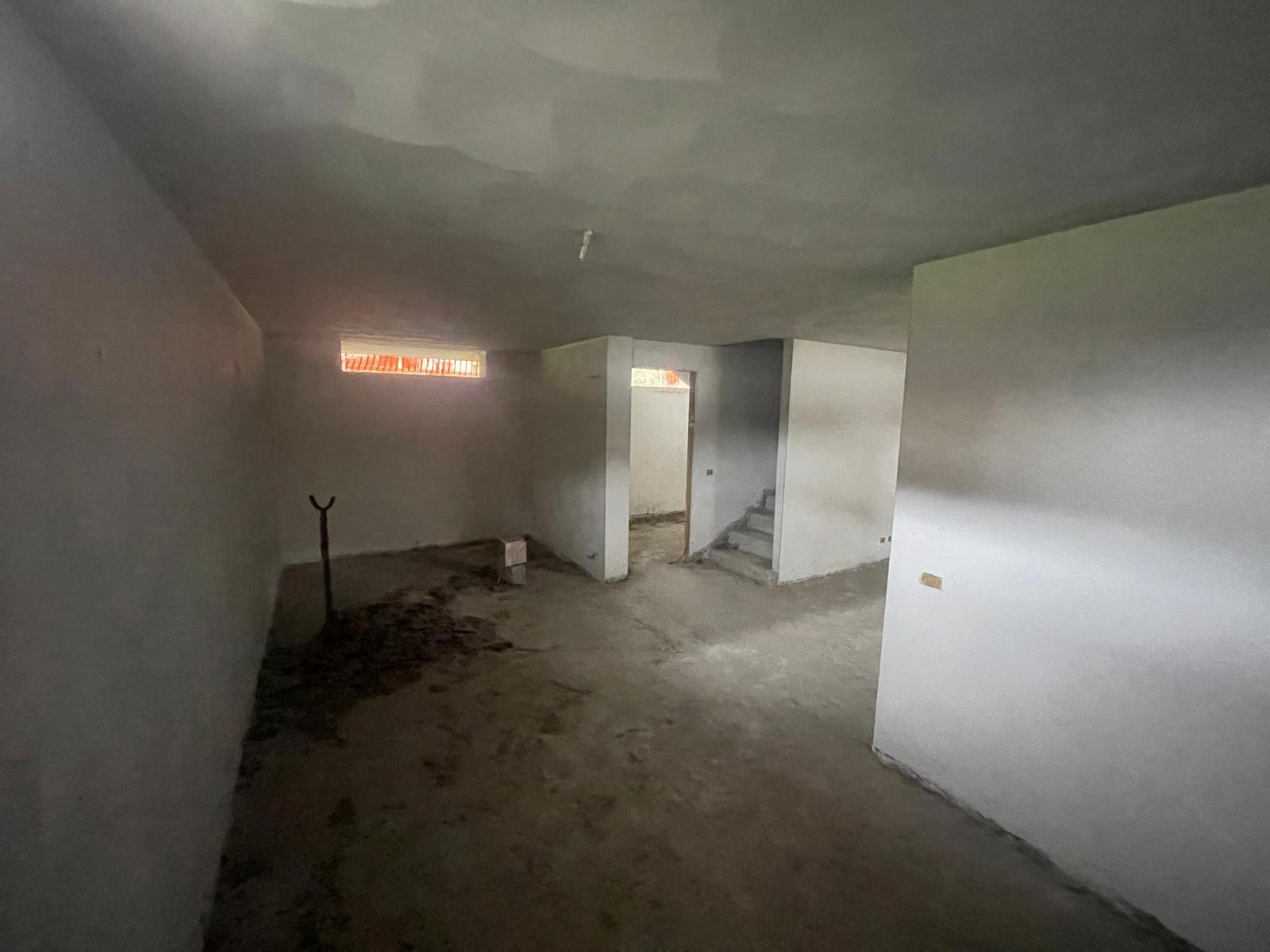 Immagine 32 di Porzione di casa in vendita  a Camaiore