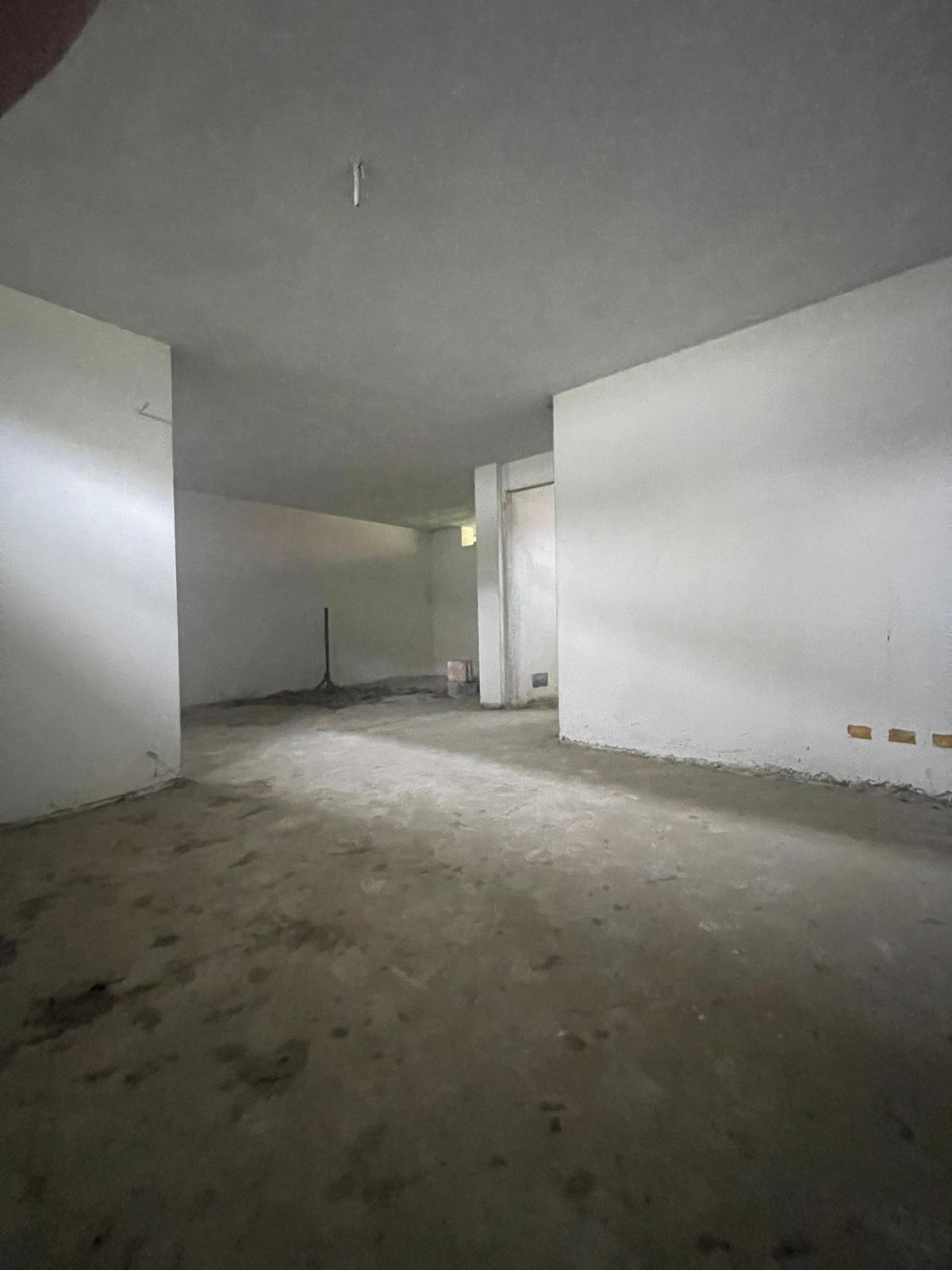 Immagine 31 di Porzione di casa in vendita  a Camaiore