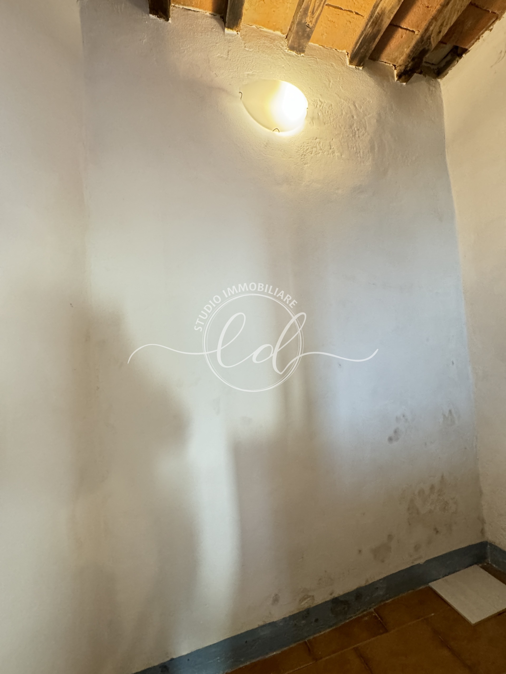 Immagine 16 di Porzione di casa in vendita  a Pietrasanta